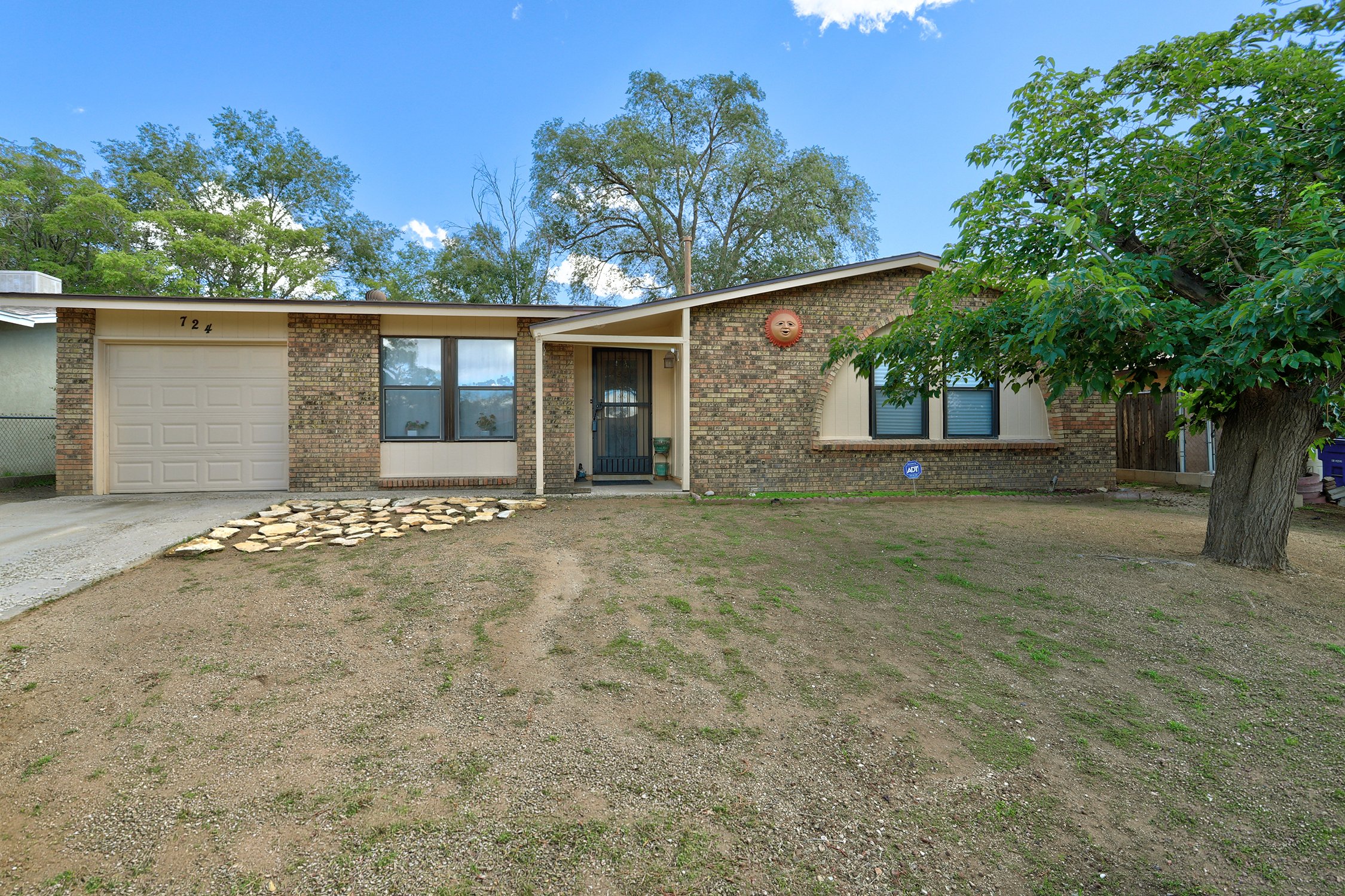724 Monell Drive NE-Exterior