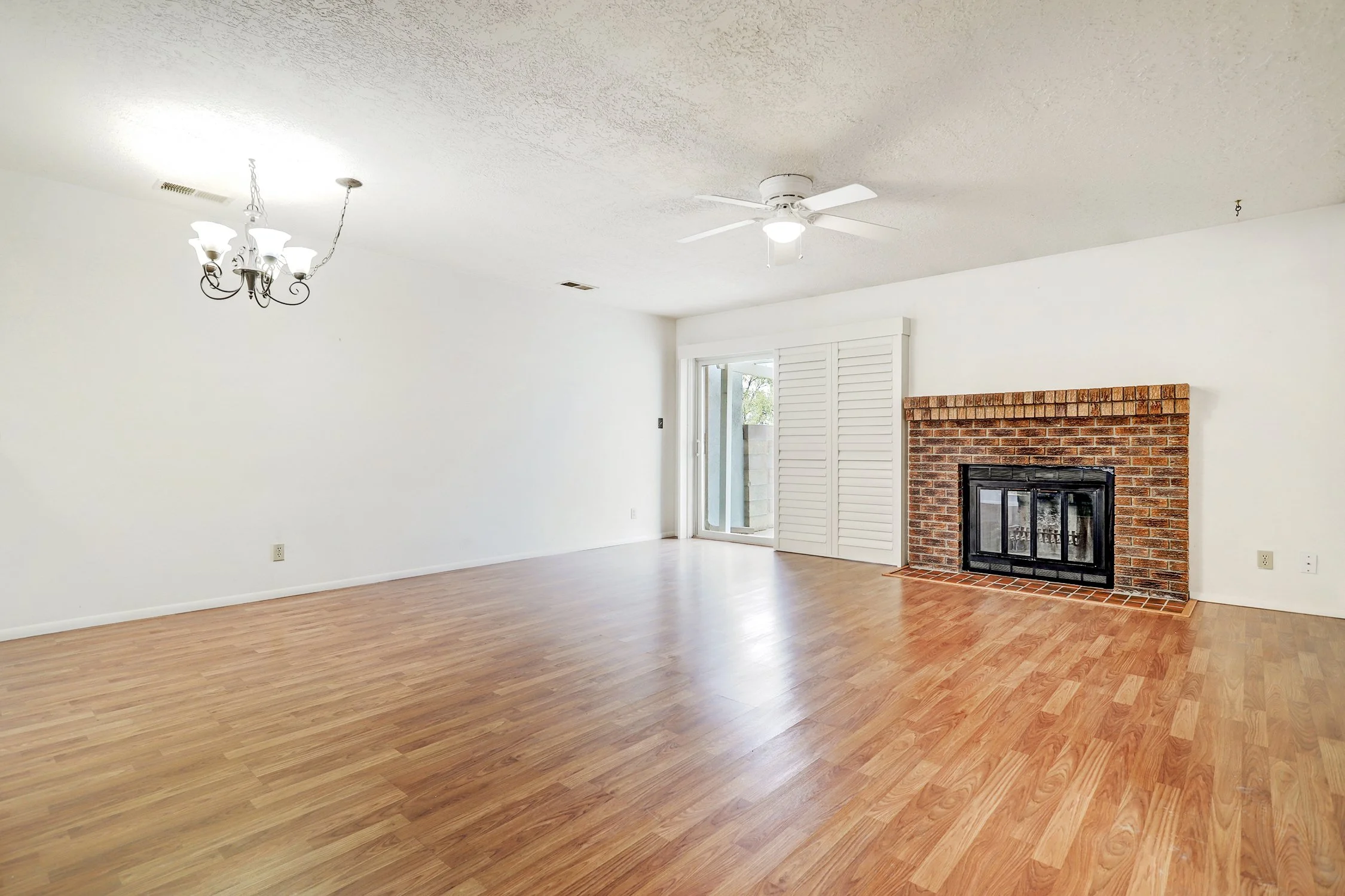 780 Stallion Road SE-Living Area