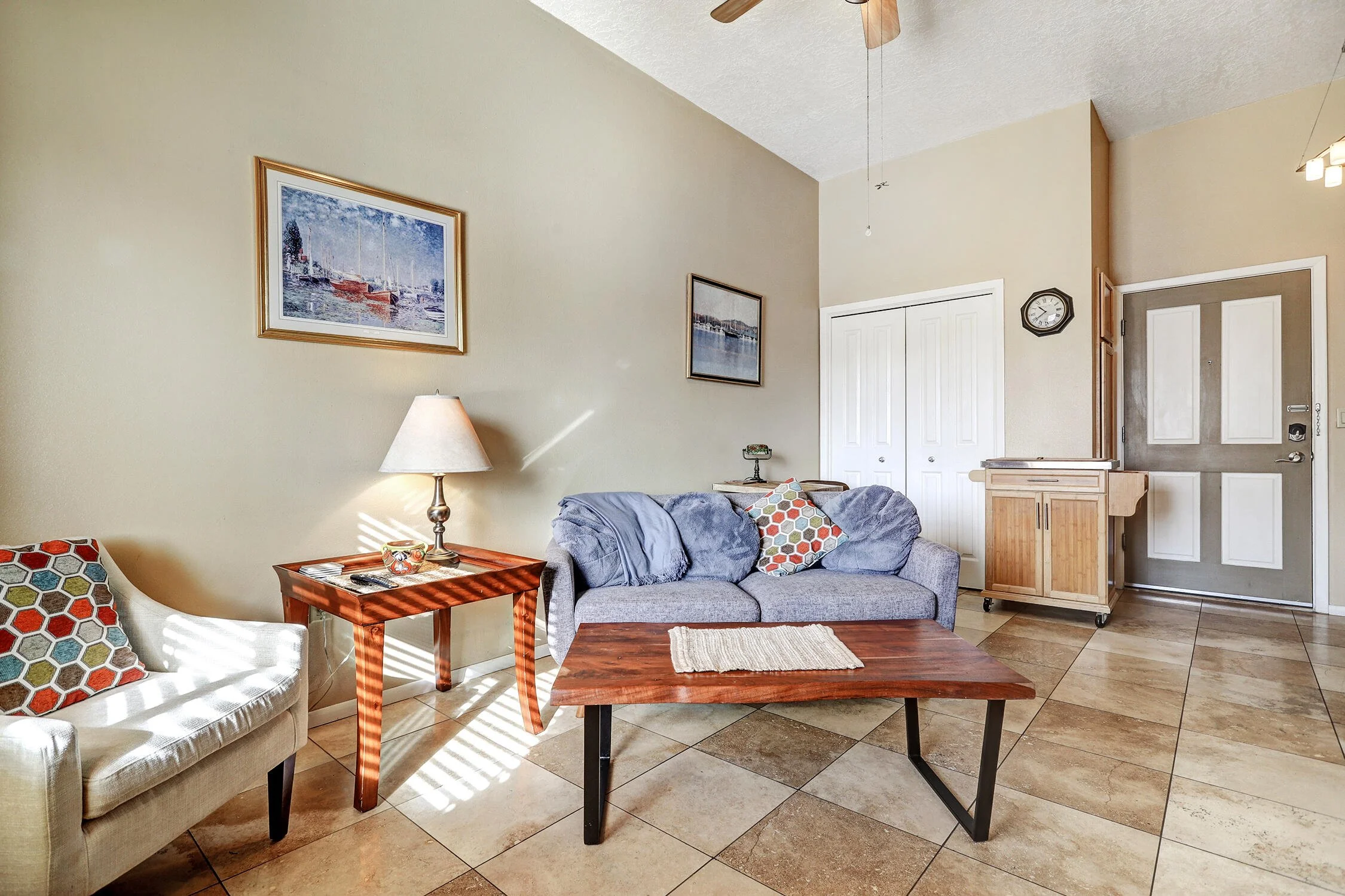 351 Washington Street SE 102-Living Area