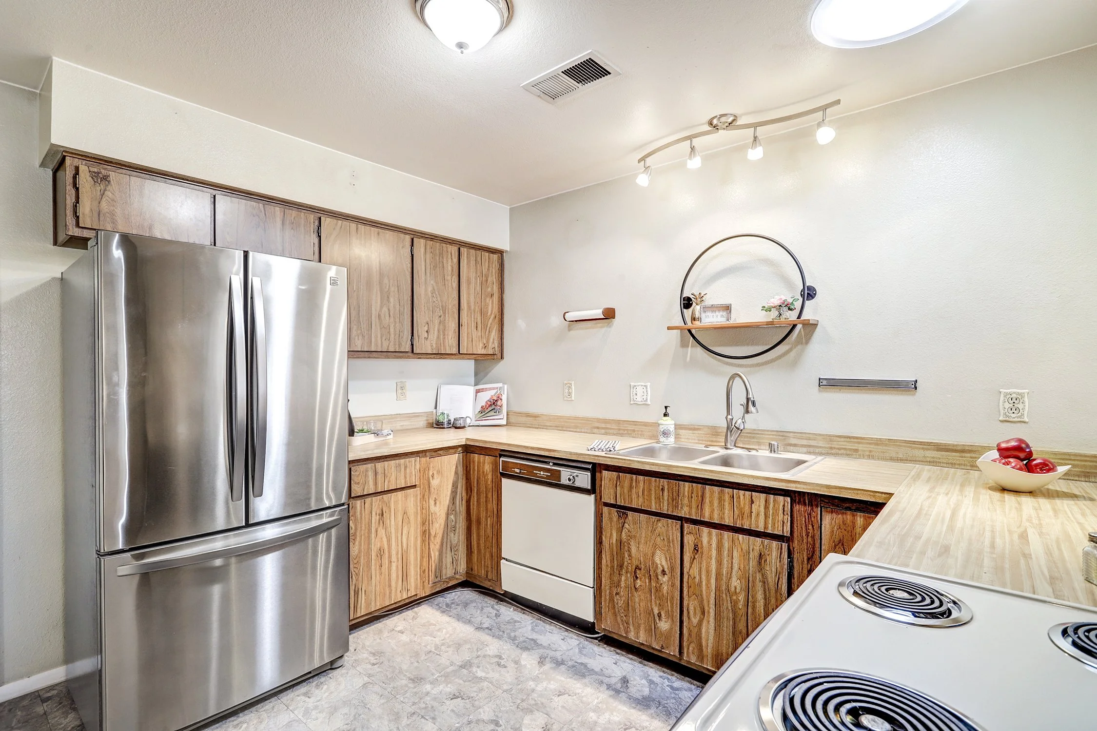 780 Stallion Road SE-Kitchen