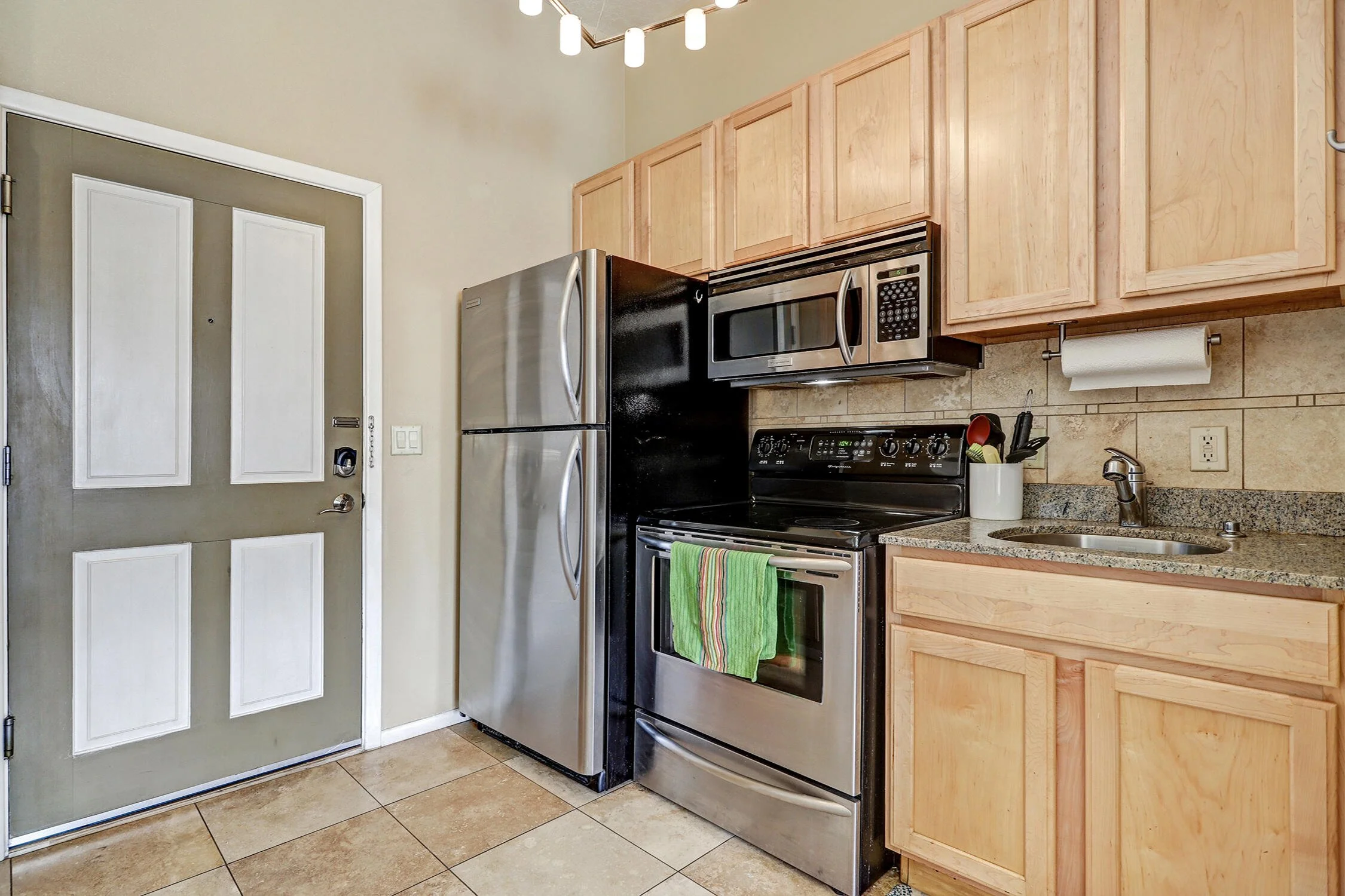 351 Washington Street SE 102-Kitchen