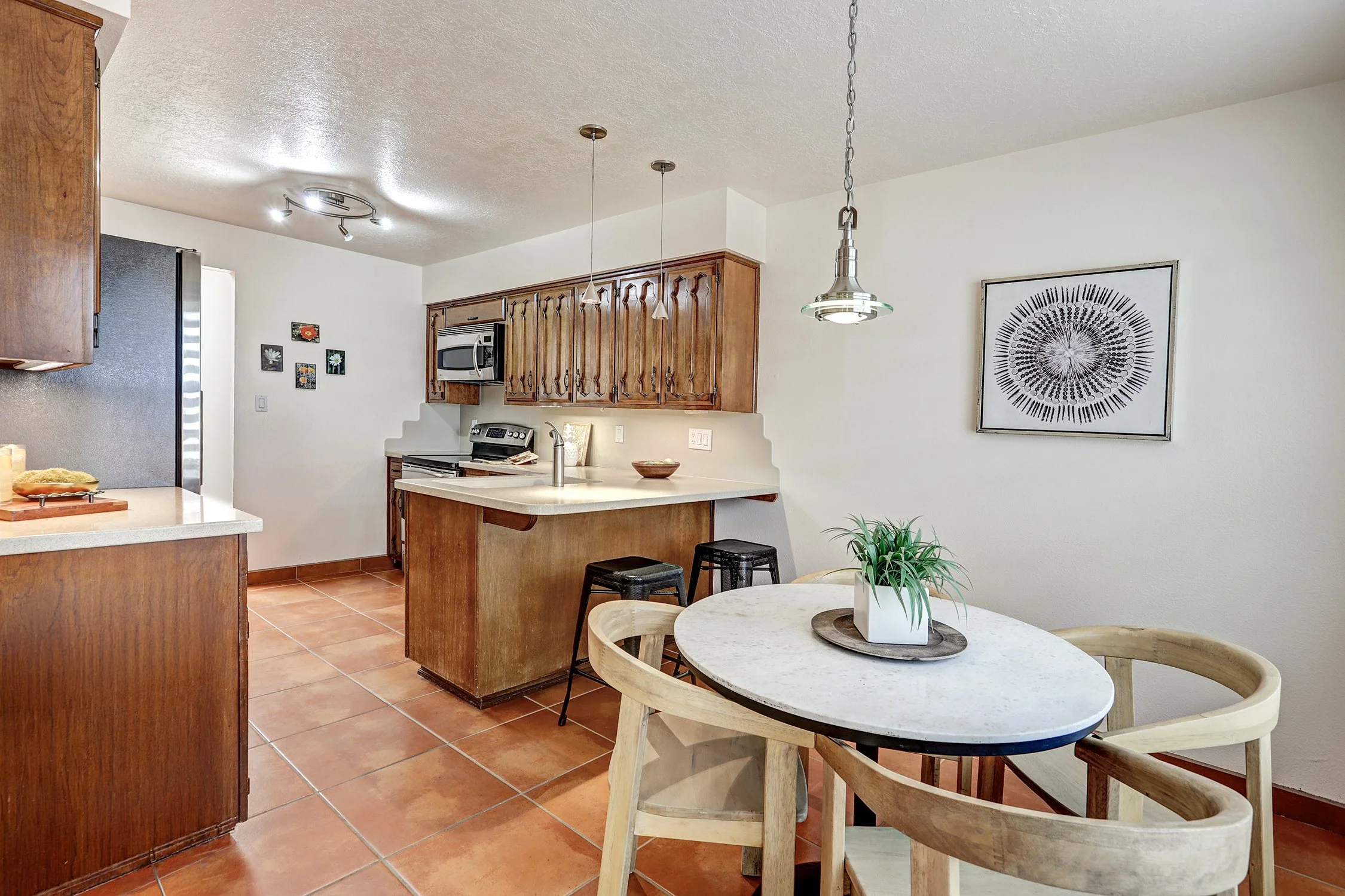 5239 Zurich Place NE-Kitchen/Dining Area