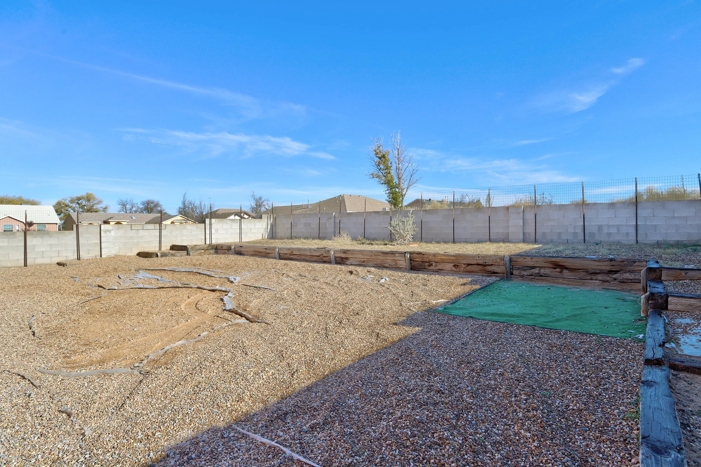 813 Frederico Blvd-Backyard