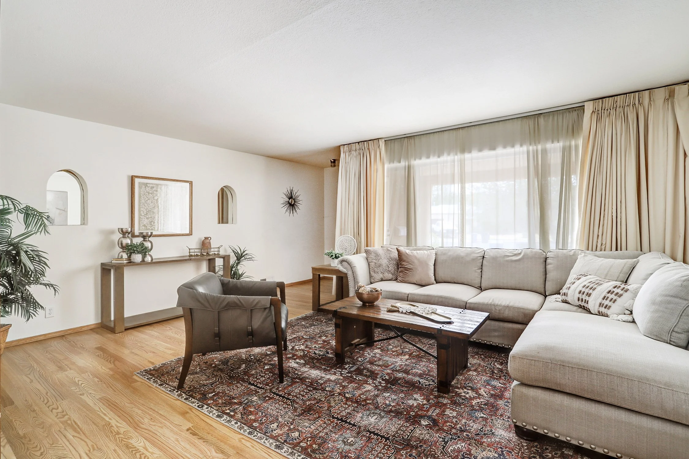 9609 Arvilla Court NE-Living Area