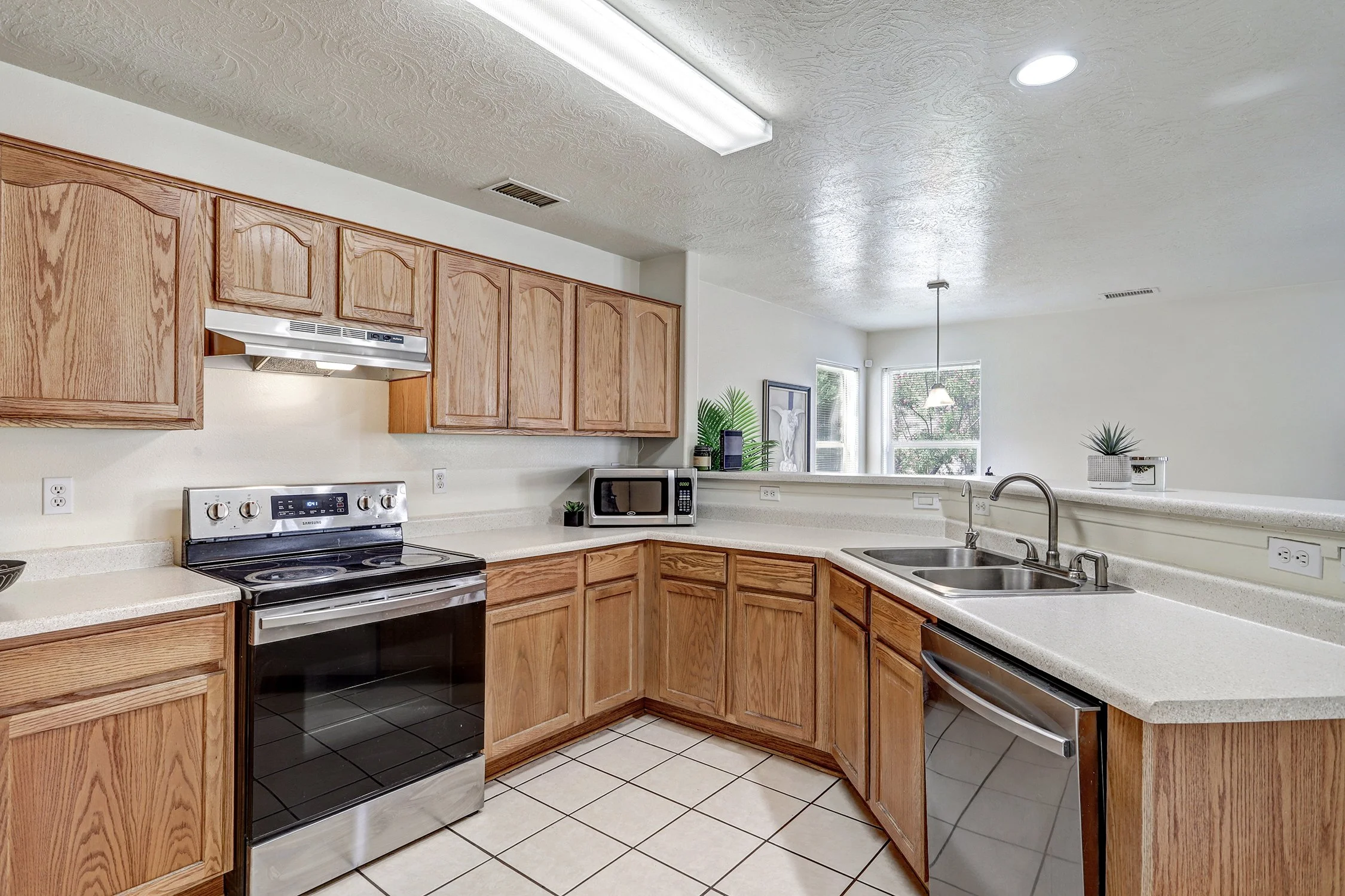 469 Brandon Court SW-Kitchen