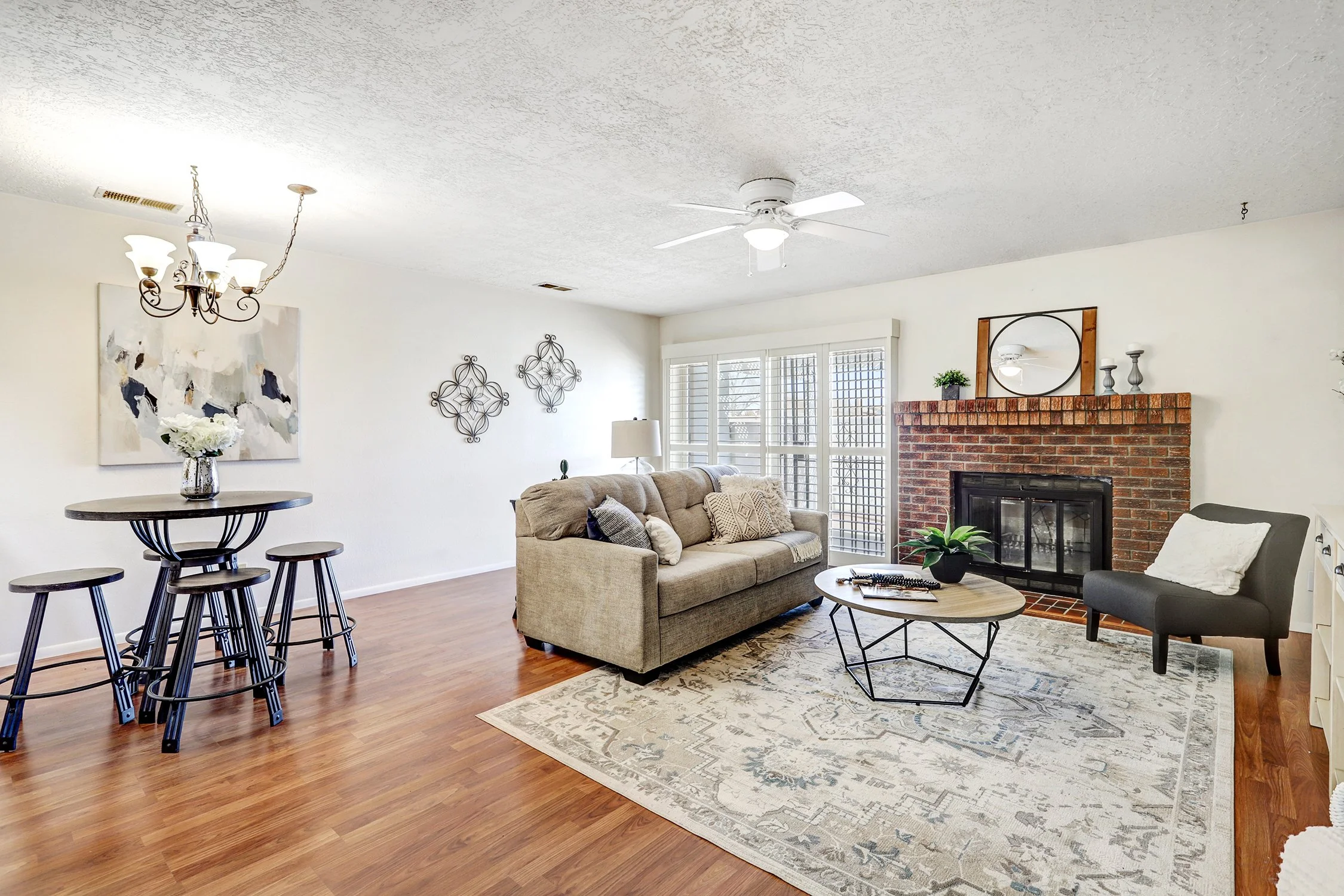 780 Stallion Road SE-Living Area