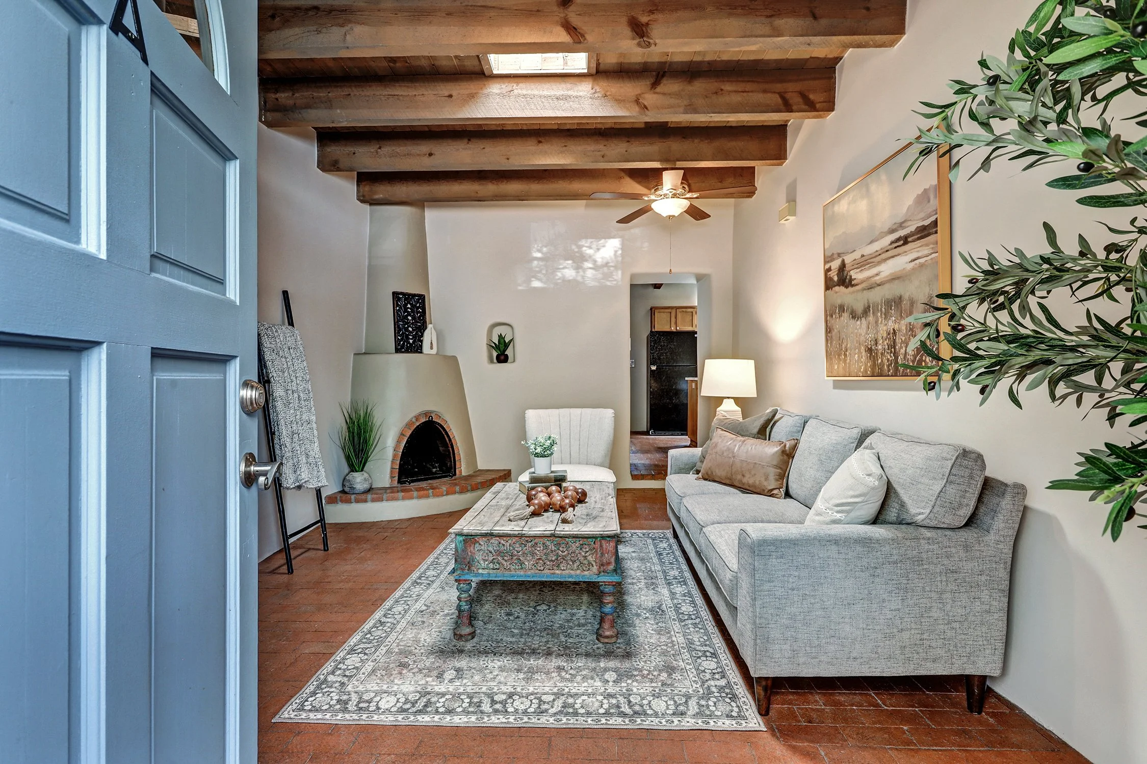 220 San Pasquale Avenue NW-Living Area