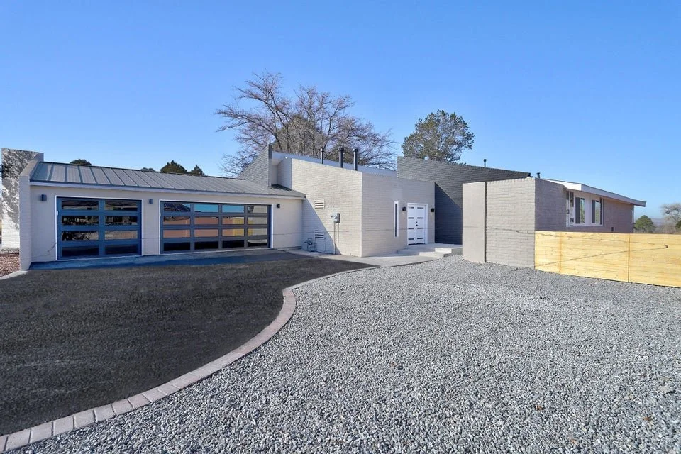 5605 Fairoak Trail NE-Exterior