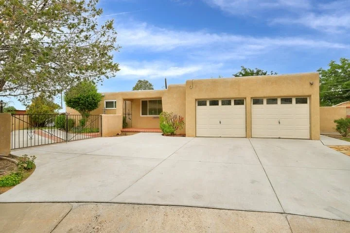 One Story 1950s 4 Bed Home in Albuquerque, New Mexico