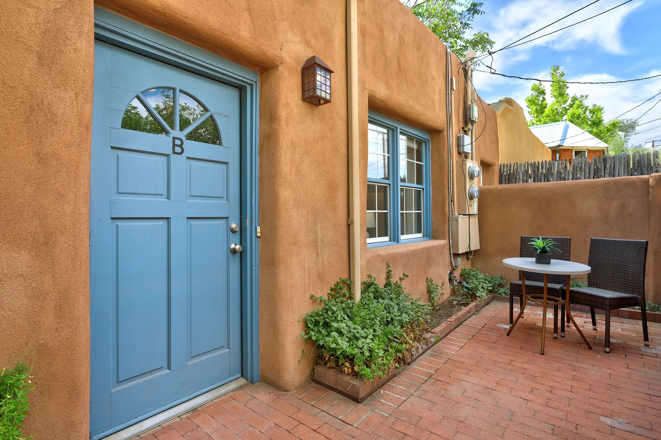 220 San Pasquale Avenue NW-Courtyard