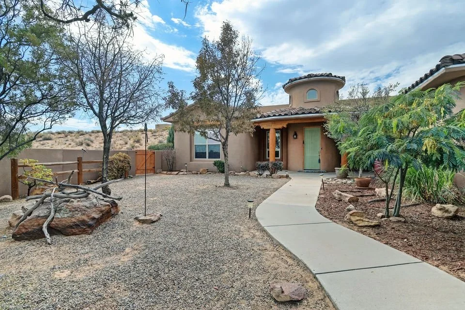 One Story Custom Stucco House Rio Rancho, New Mexico