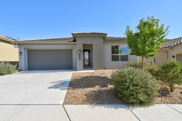 One Story Mariposa Home Rio Rancho, New Mexico