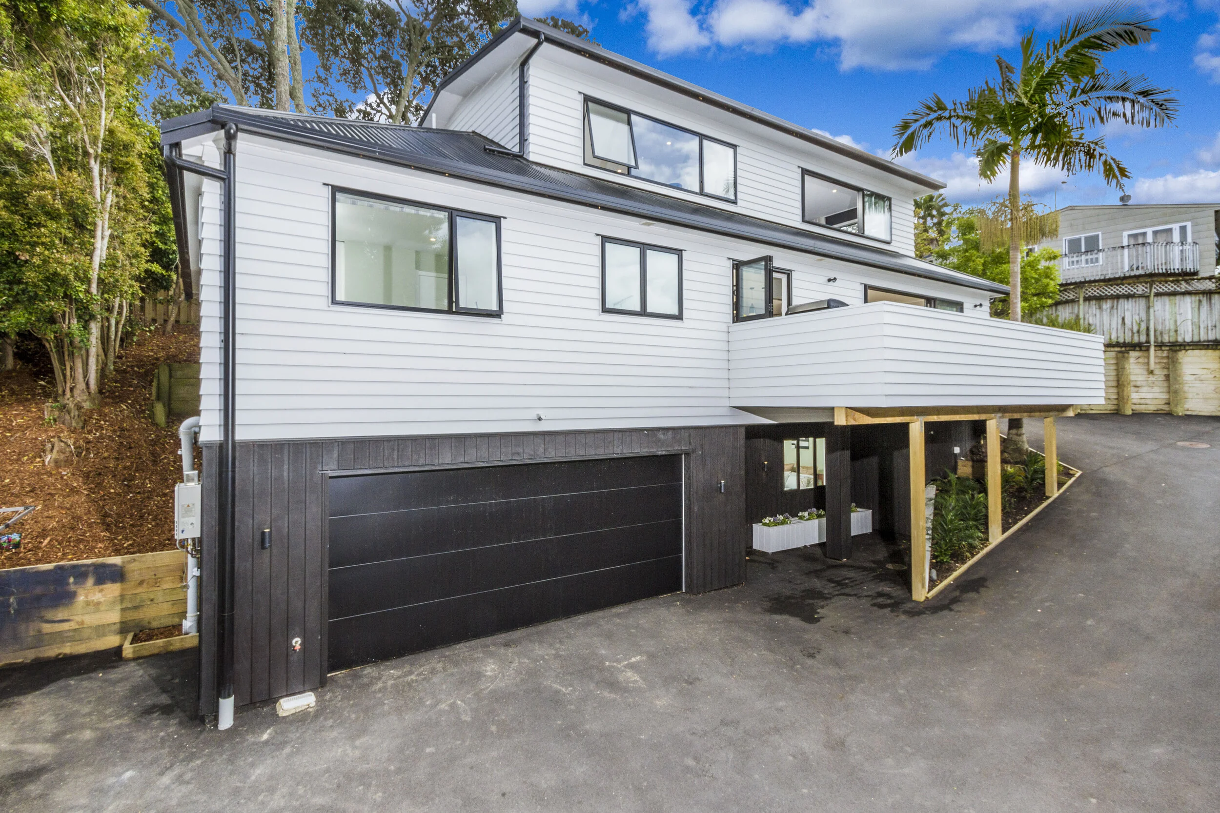 02_2-22 Sunrise Ave_Harrington_2016_.jpg