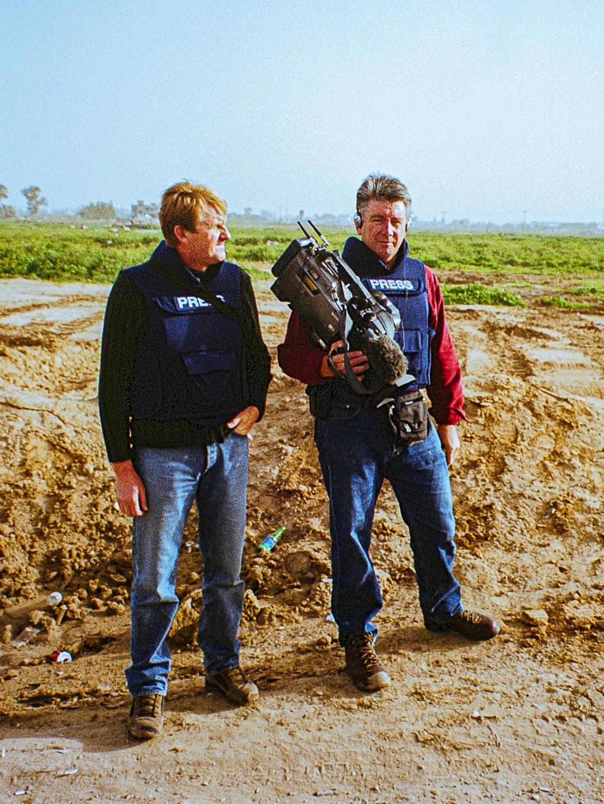 Cameron Bennett & Vaughan Scott - Southern Gaza