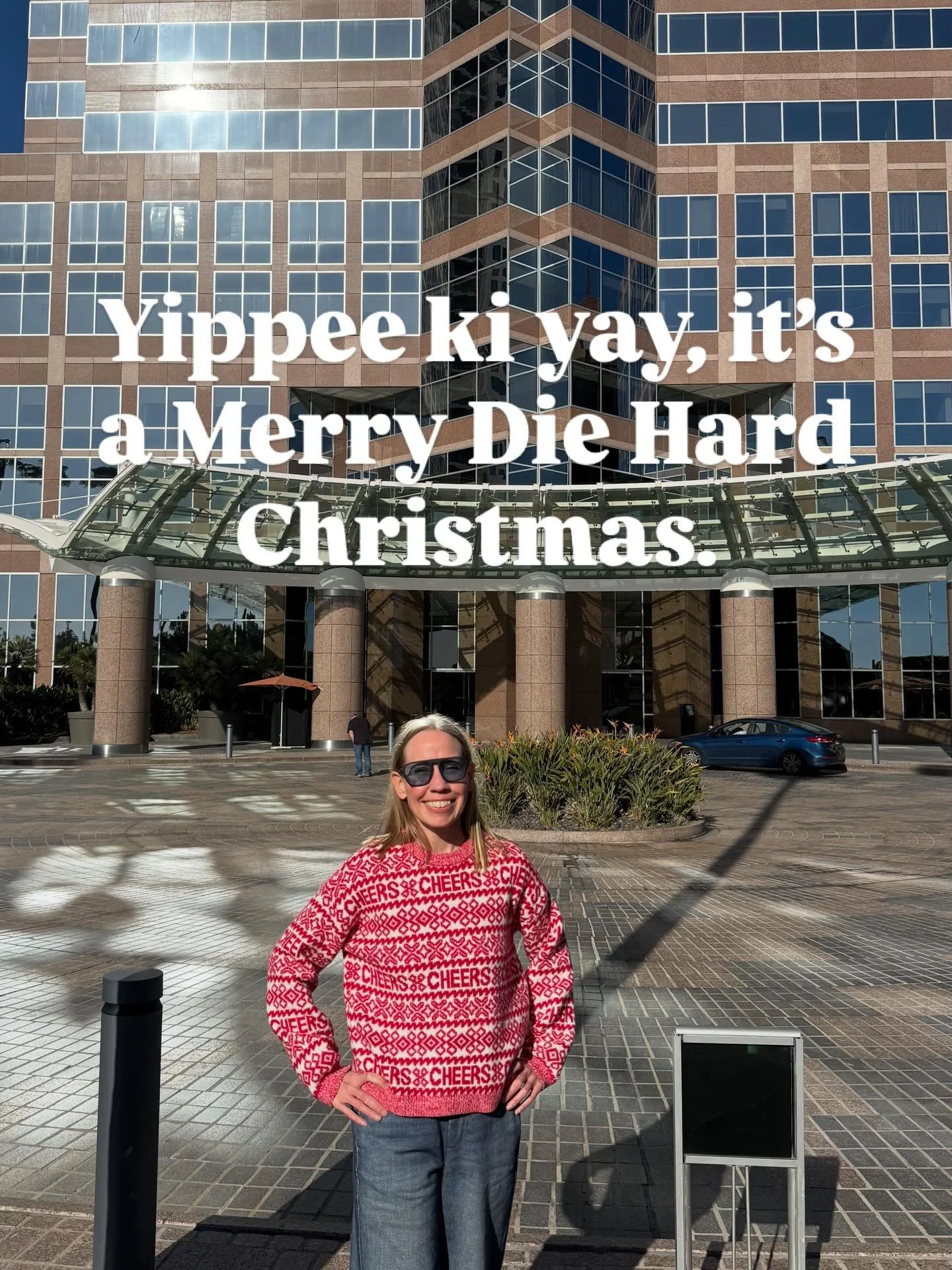 Die Hard IS a Christmas movie. Raise a 🤚 if you agree. 🎄#throwbackthursday