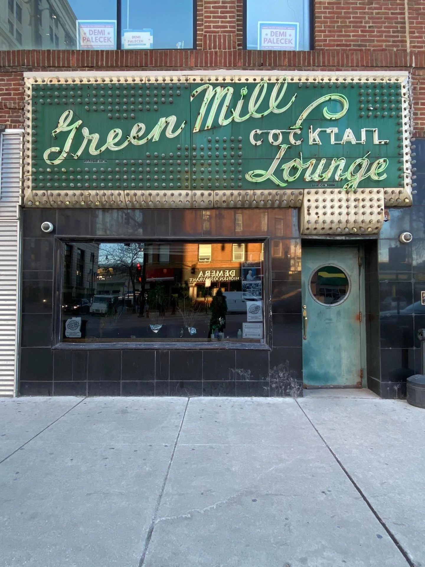 Historic &amp; legendary Chicago music venues! The Green Mill is known for hosting some of the greatest jazz musicians of all time&mdash;from Billie Holiday to Benny Goodman.