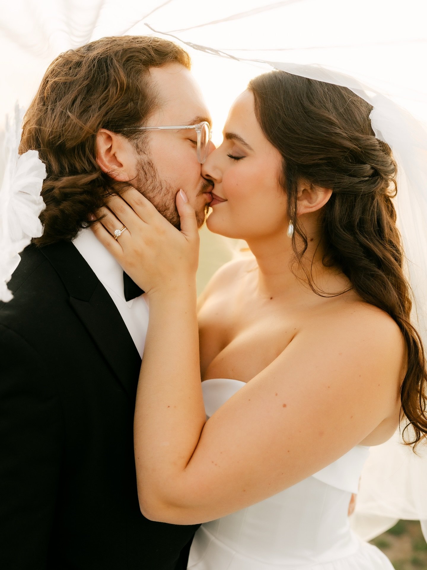 Consistency matters. 
Our photos and films look the way they do because we are a consistent, in-house team. Husband + wife. 
Same creatives. 
Same workflow. 
Same standards. 

When you book us, you get US:
Our eyes, our experience, our gear, and the 