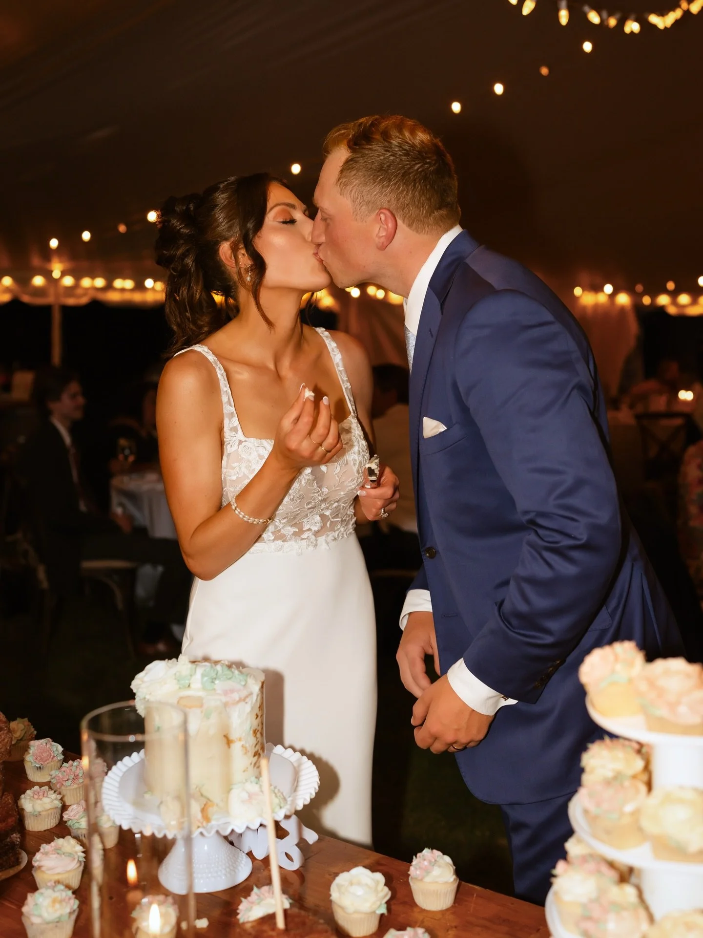 Debating A Cake Cutting? 🍰

This sweet tradition is totally what you make it, and it can be such a fun photo moment to build into your day but it is by no means necessary! 

Why couples love it:
🍰 Iconic photo ops you&rsquo;ll always look back on
?