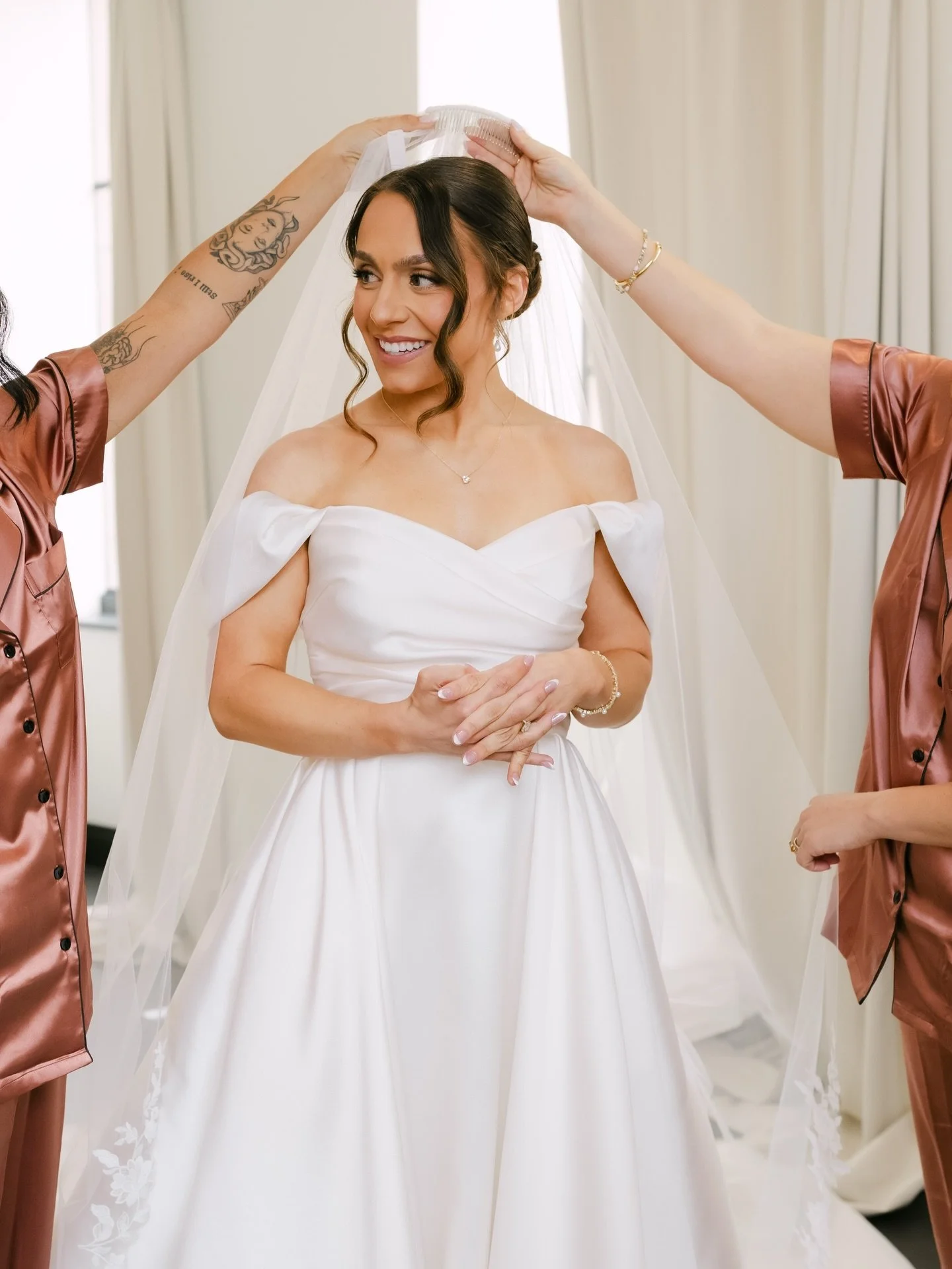 Mornings at Midtown 💍

📸 Photography: @jv_films_photo
📍 Venue: @arbormidtown @arborvenues  📀 DJ: @djkeyyo @roctheparty  👰 Dress Shop: @luv_bridal AZ 💐 Florals: @eriewayflowers  🍽️ Catering: @farecatering.co  💇&zwj;♀️ Hair: @beautyhaus716  💄 