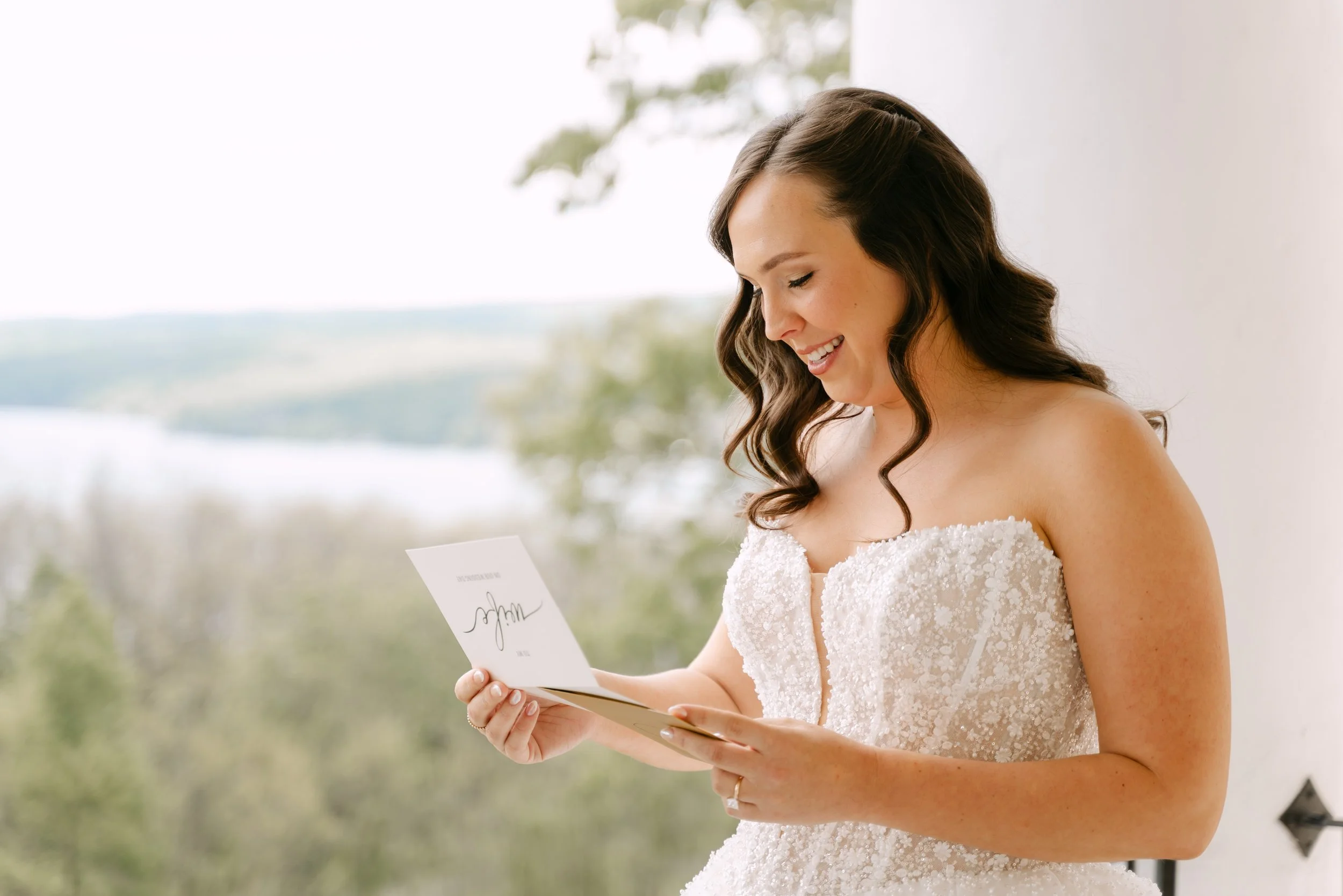 MansionatKeukaLakeNYSWedding_Long-07985.jpg