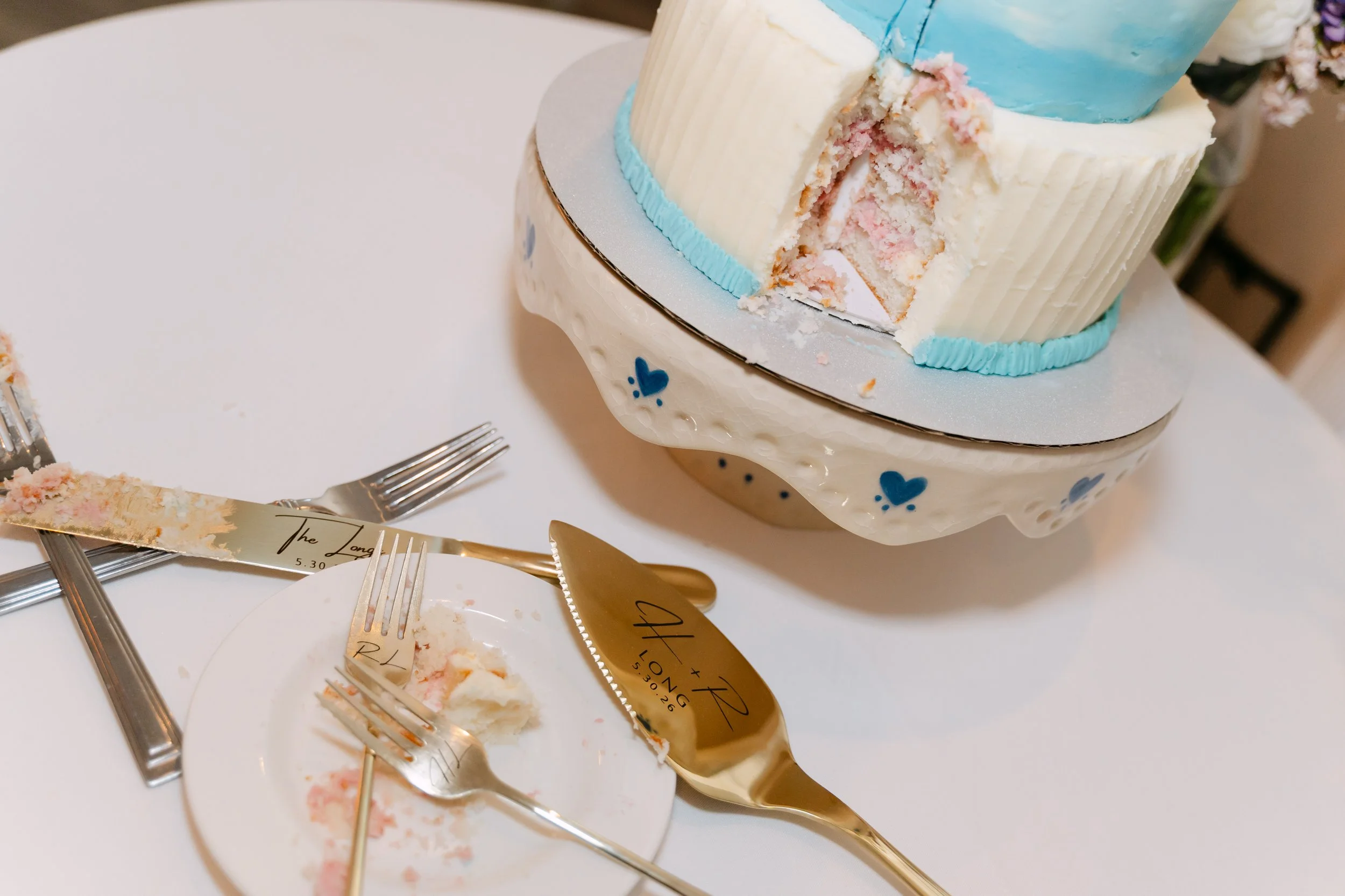 MansionatKeukaLakeNYSWedding_Long-Reception-01864.jpg