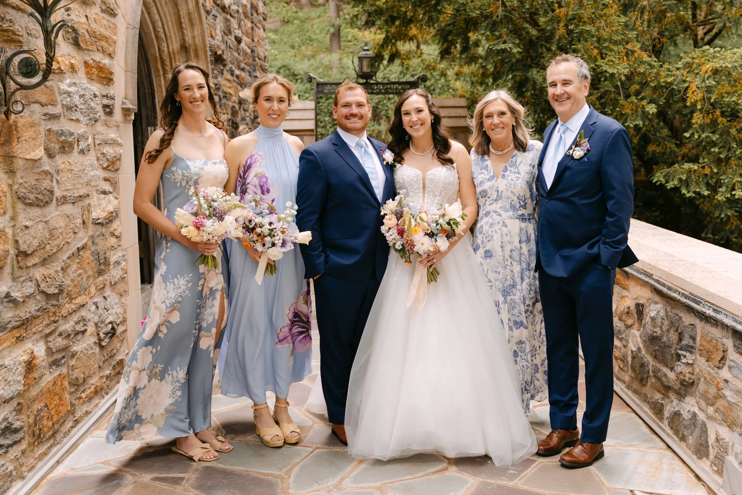 MansionatKeukaLakeNYSWedding_Long-09178.jpg