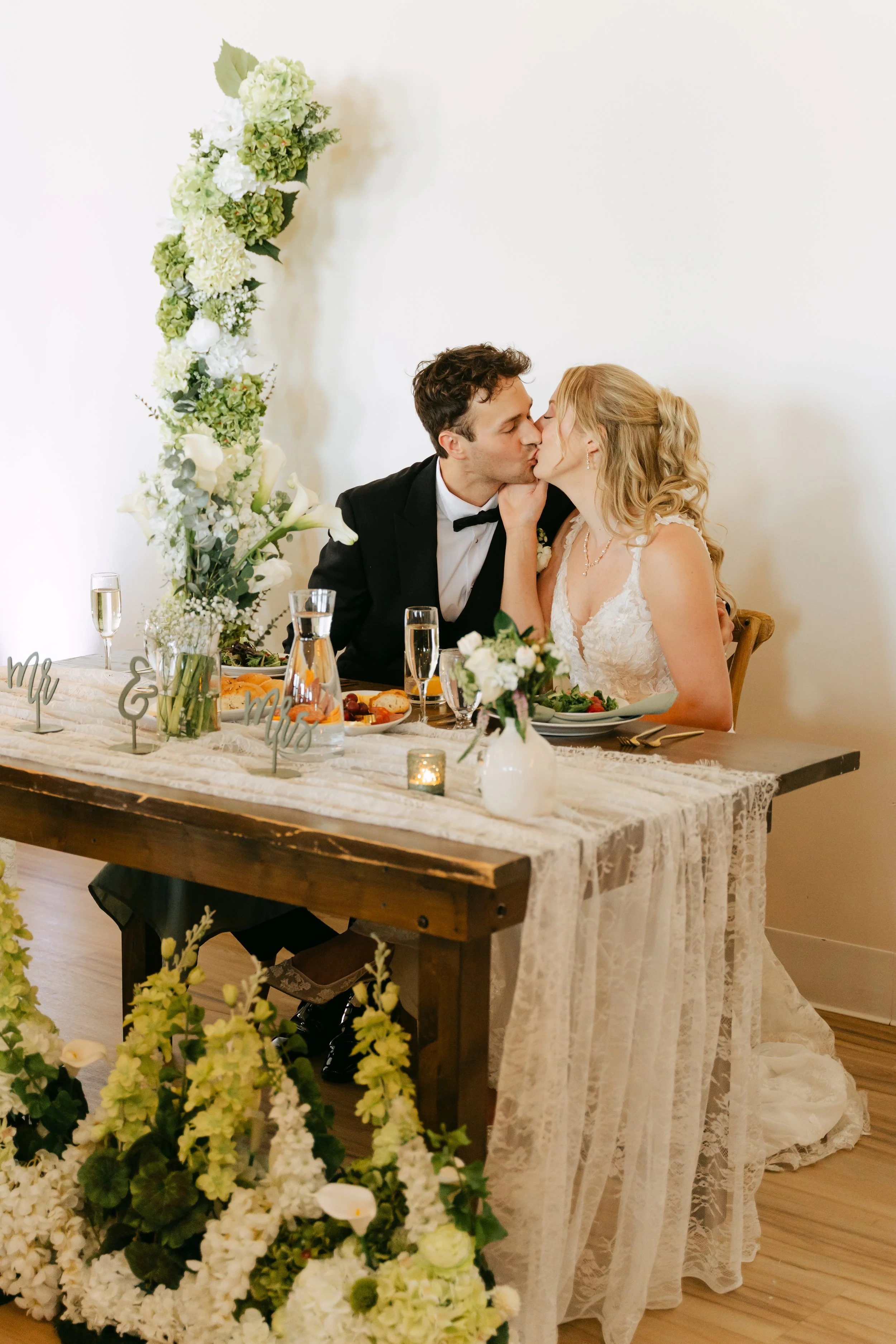 PerrottoWedding_ArborAtThePort_RochesterNY-1234-2.jpg
