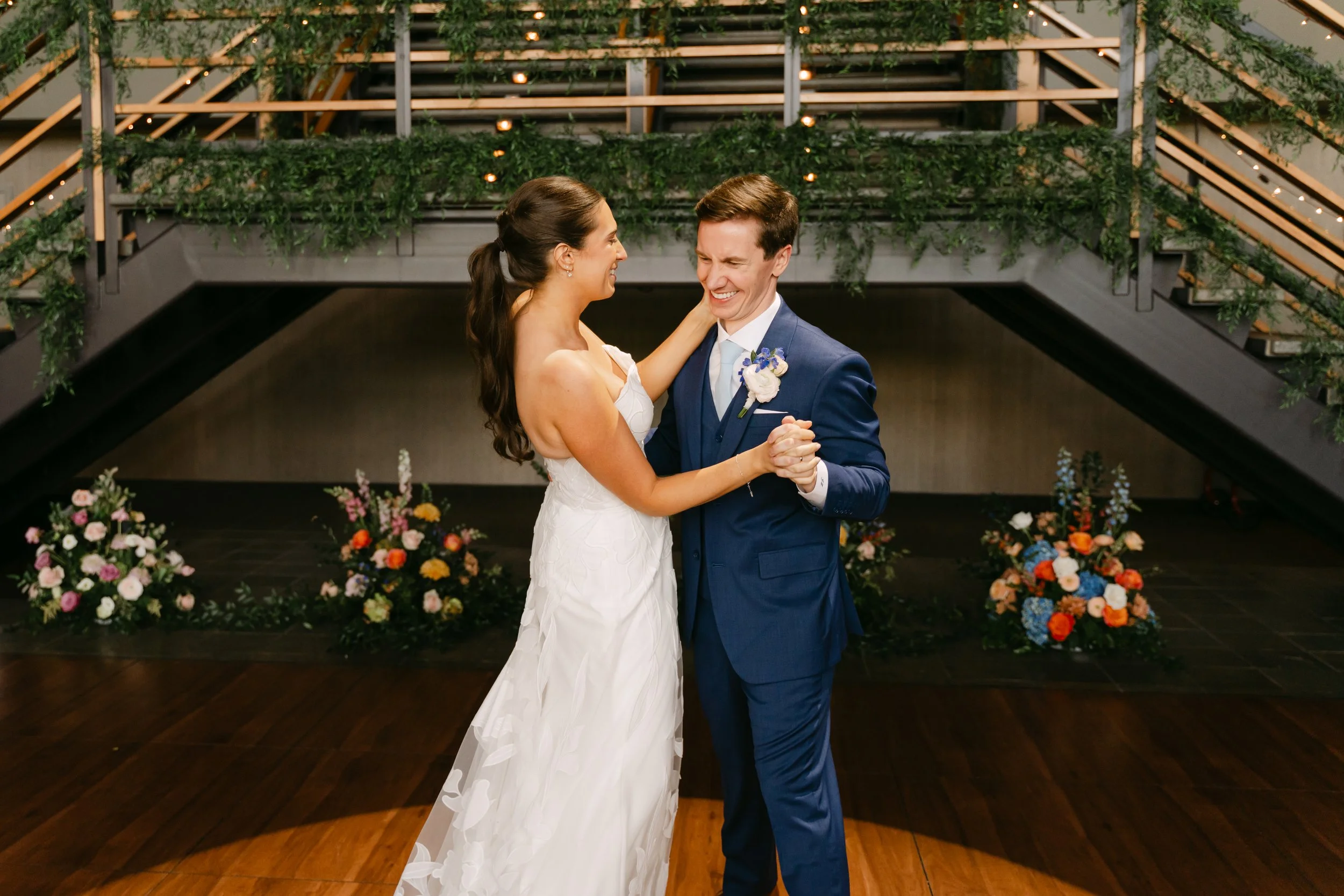 ZimmermanWedding_TheLodgeSkaneatelesNY-1171.jpg