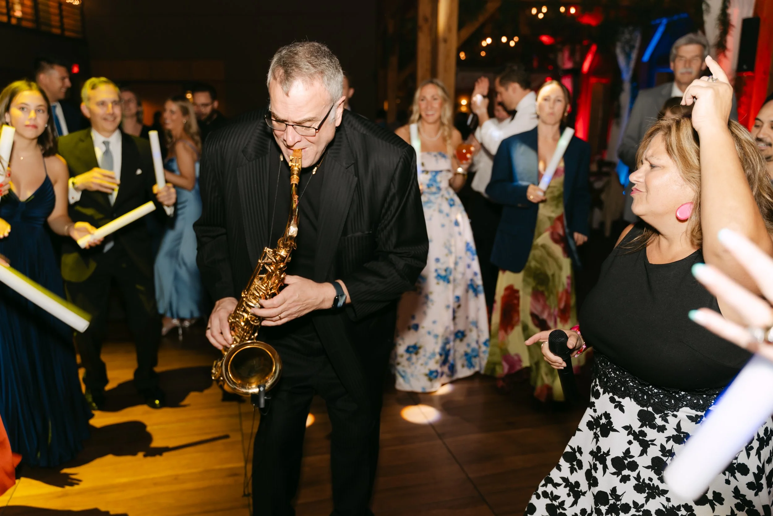 ZimmermanWedding_TheLodgeSkaneatelesNY-3037.jpg