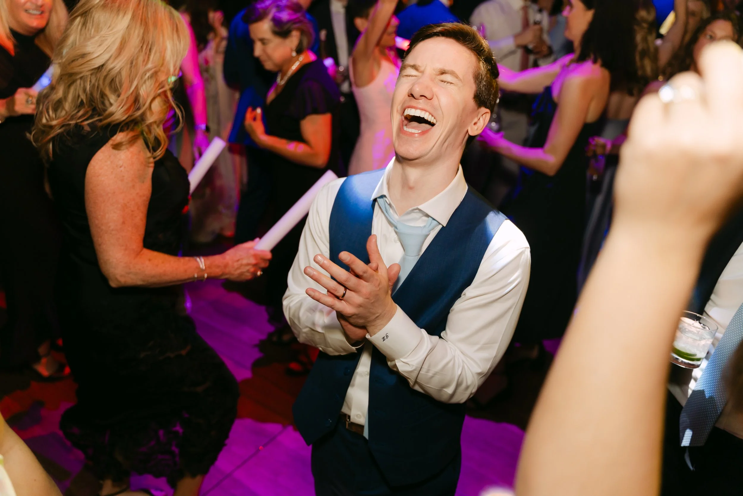 ZimmermanWedding_TheLodgeSkaneatelesNY-2931.jpg