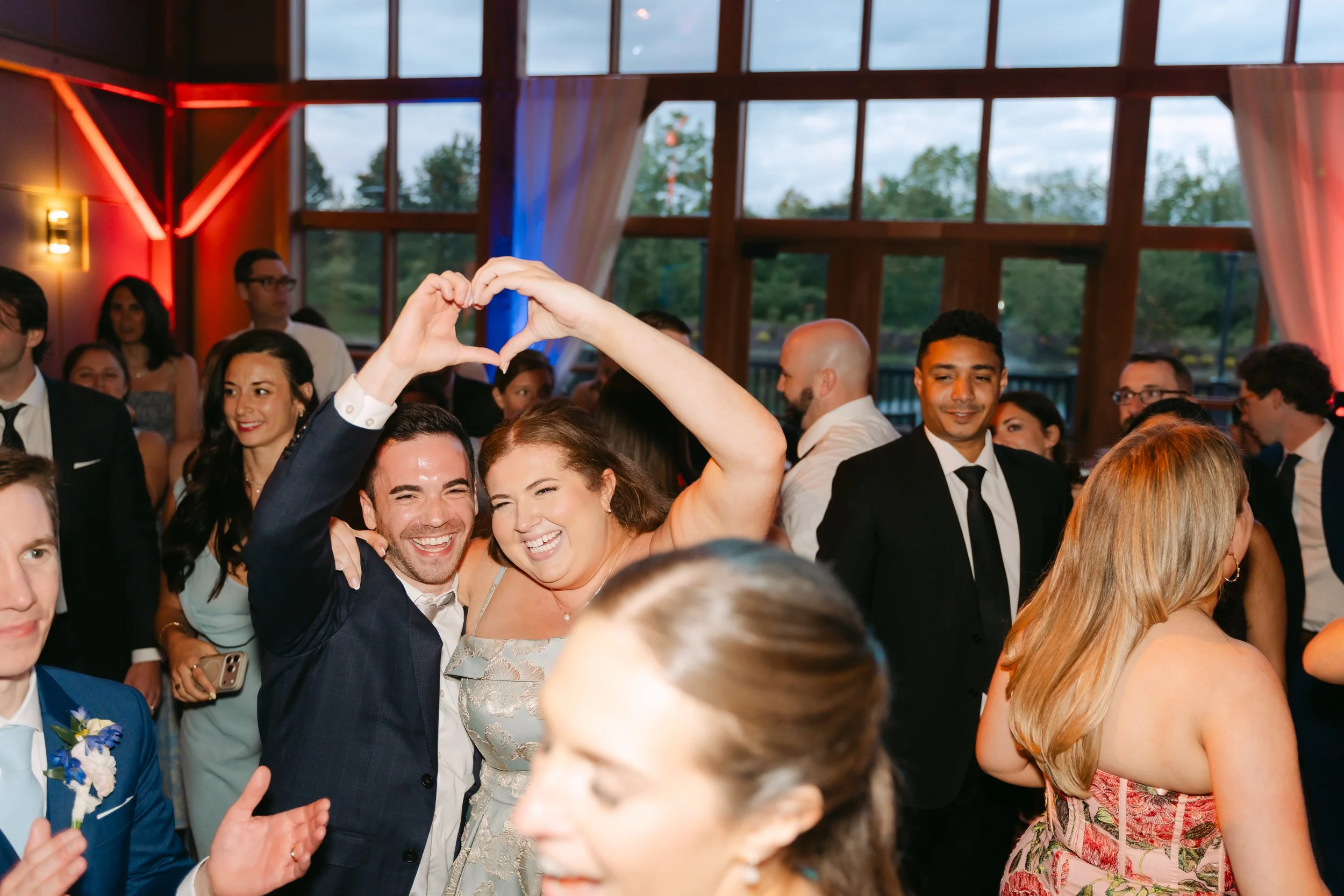ZimmermanWedding_TheLodgeSkaneatelesNY-2156.jpg