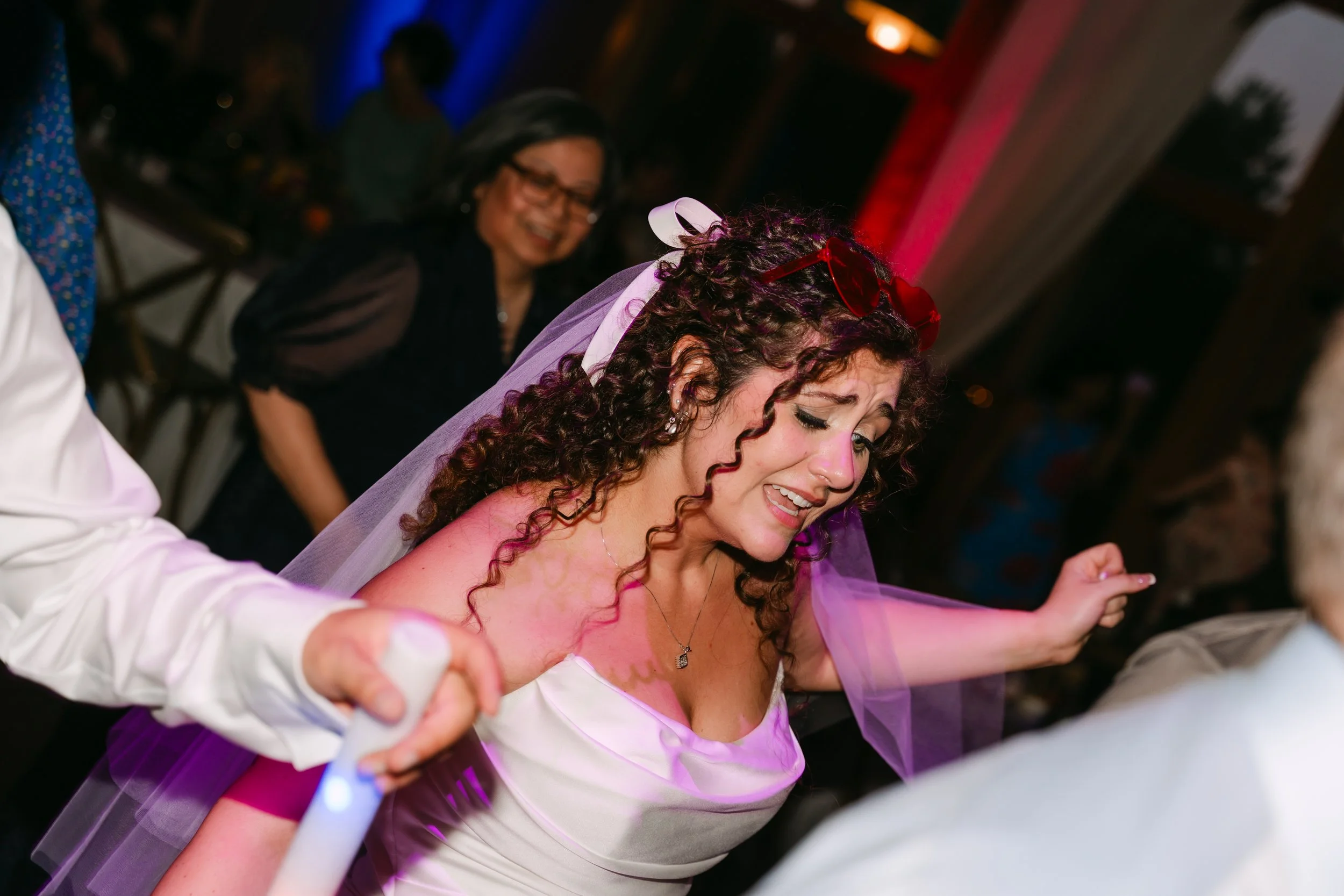 TheLodgeSkaneateles_R+CWedding-09164.jpg