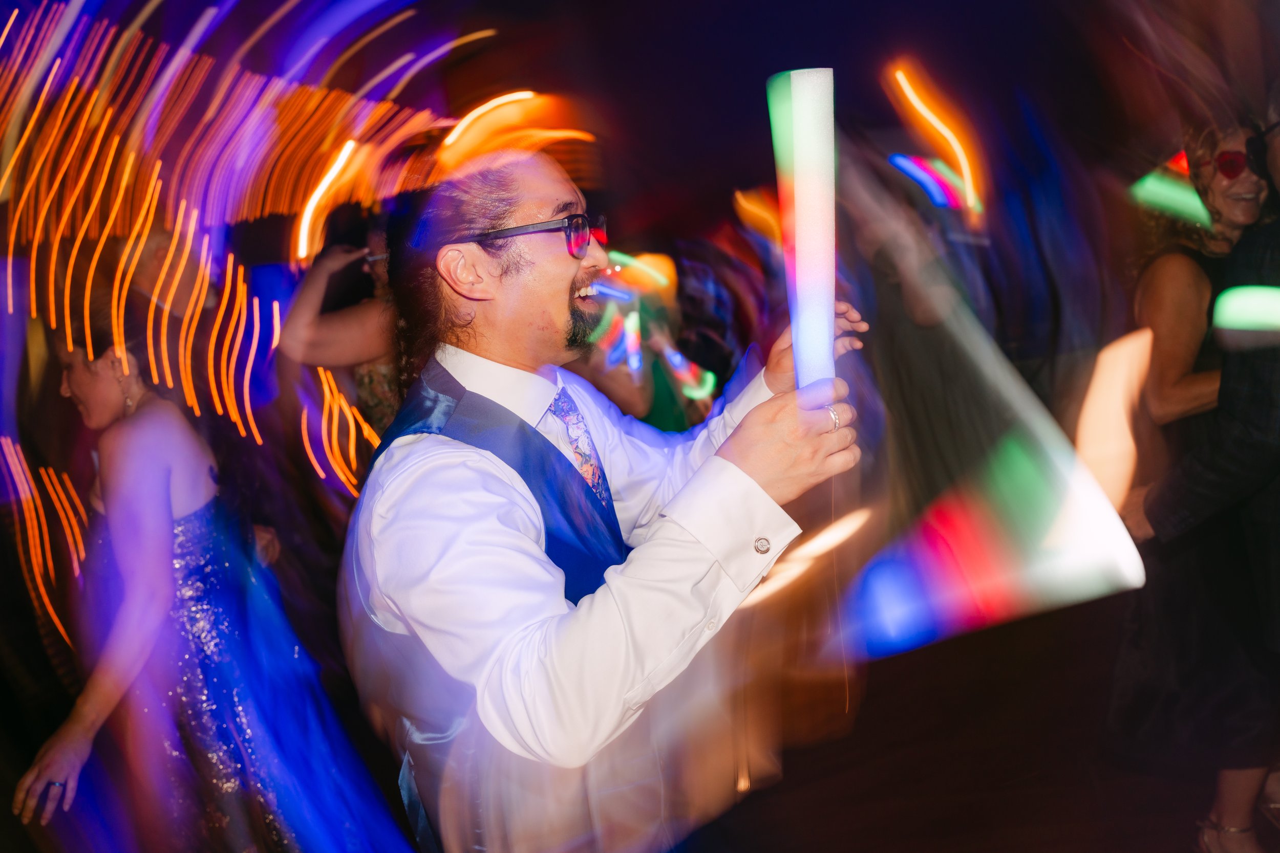 TheLodgeSkaneateles_R+CWedding-08688.jpg