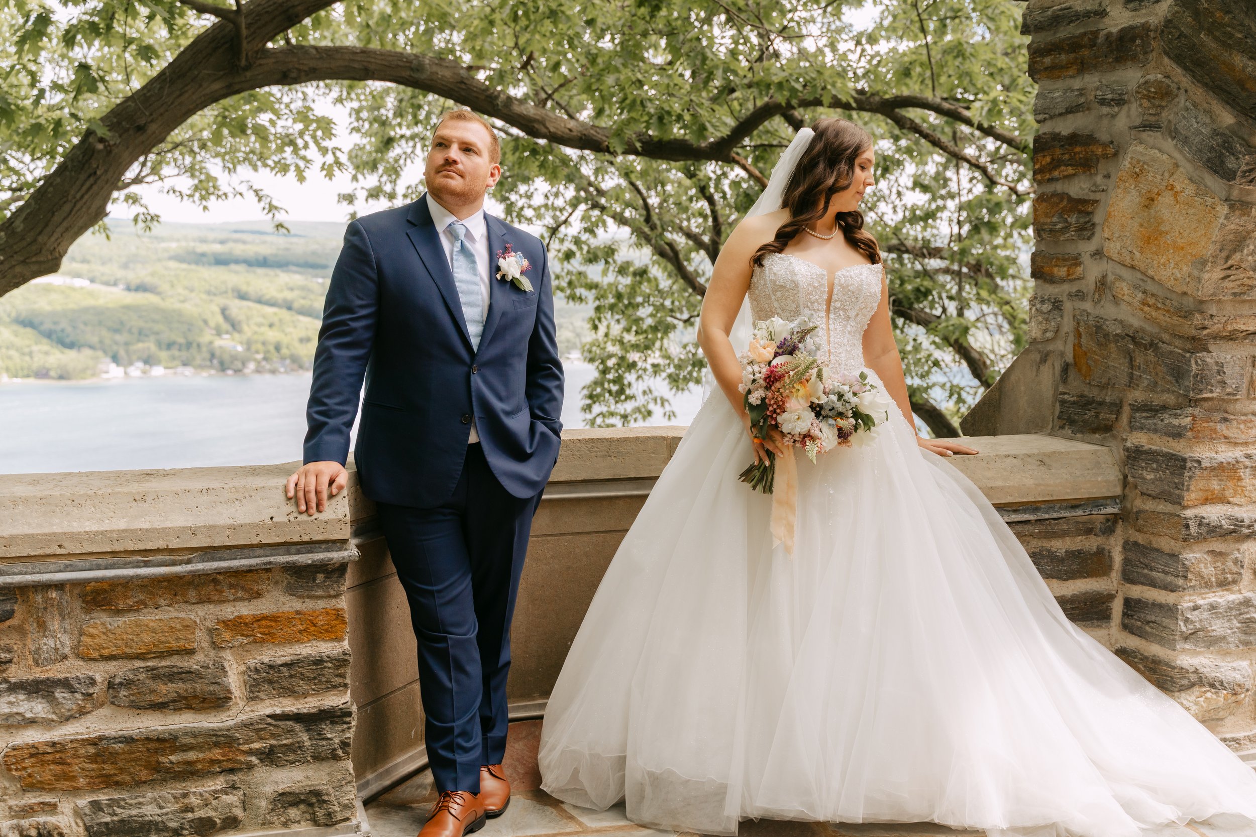 HannahRory-MansionAtKeukaLake-UpstateNYWedding-09585.jpg