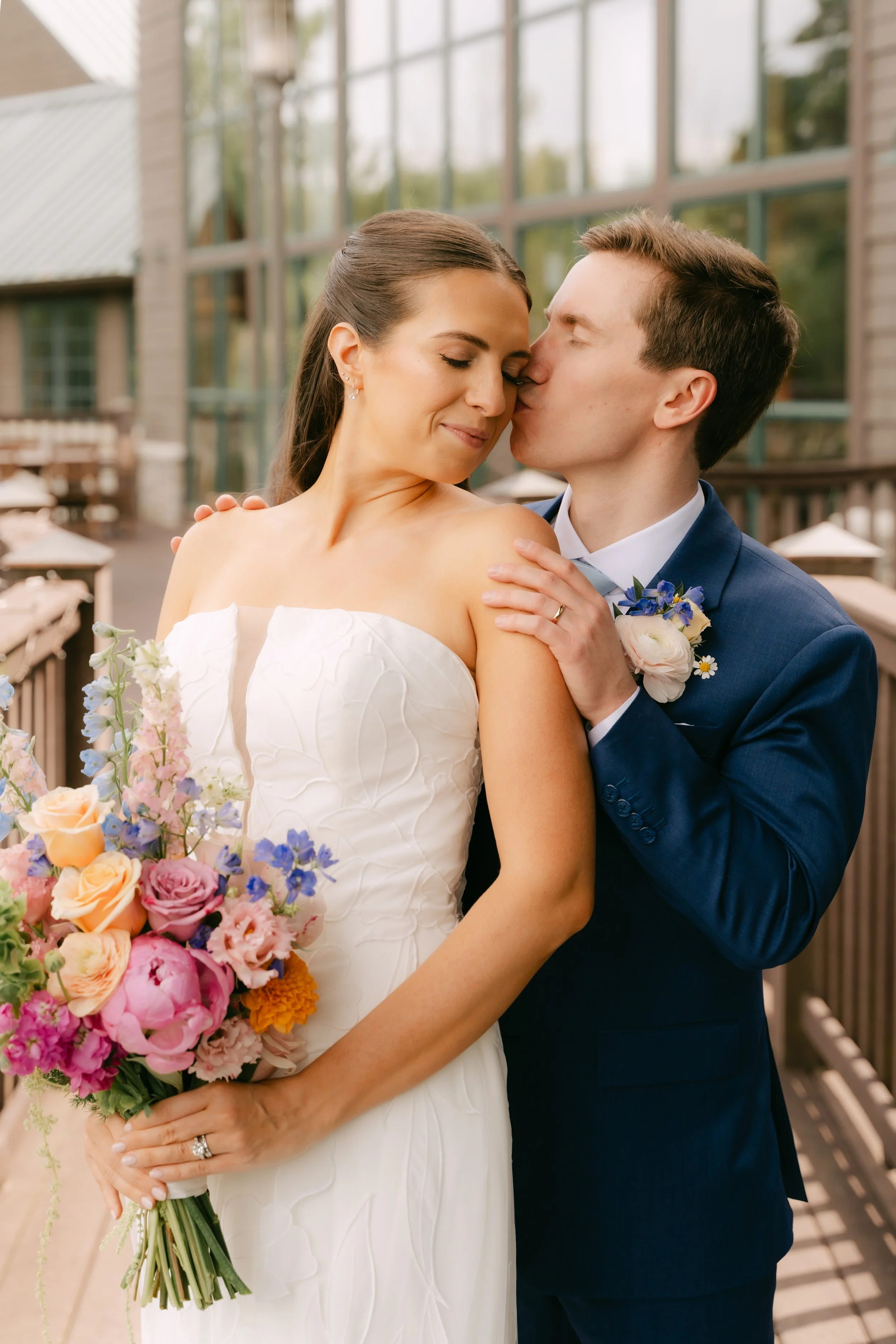 ZimmermanWedding_TheLodgeSkaneatelesNY-301.jpg