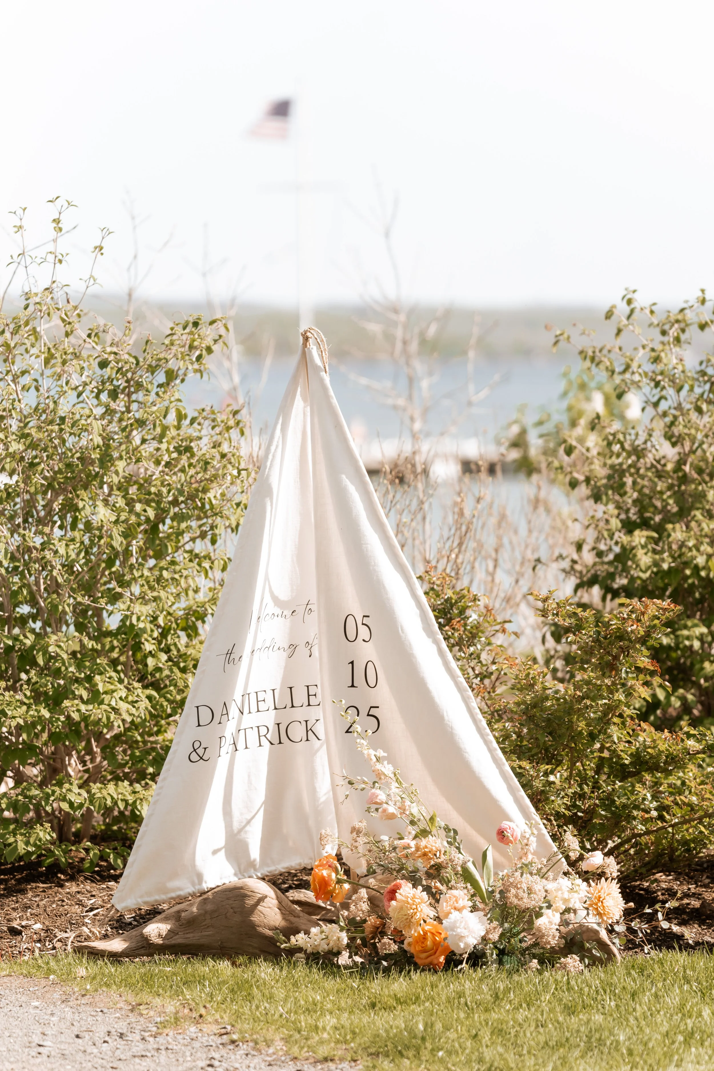 Chan_LakeHouse_NYSWedding_Cocktail-03994.jpg