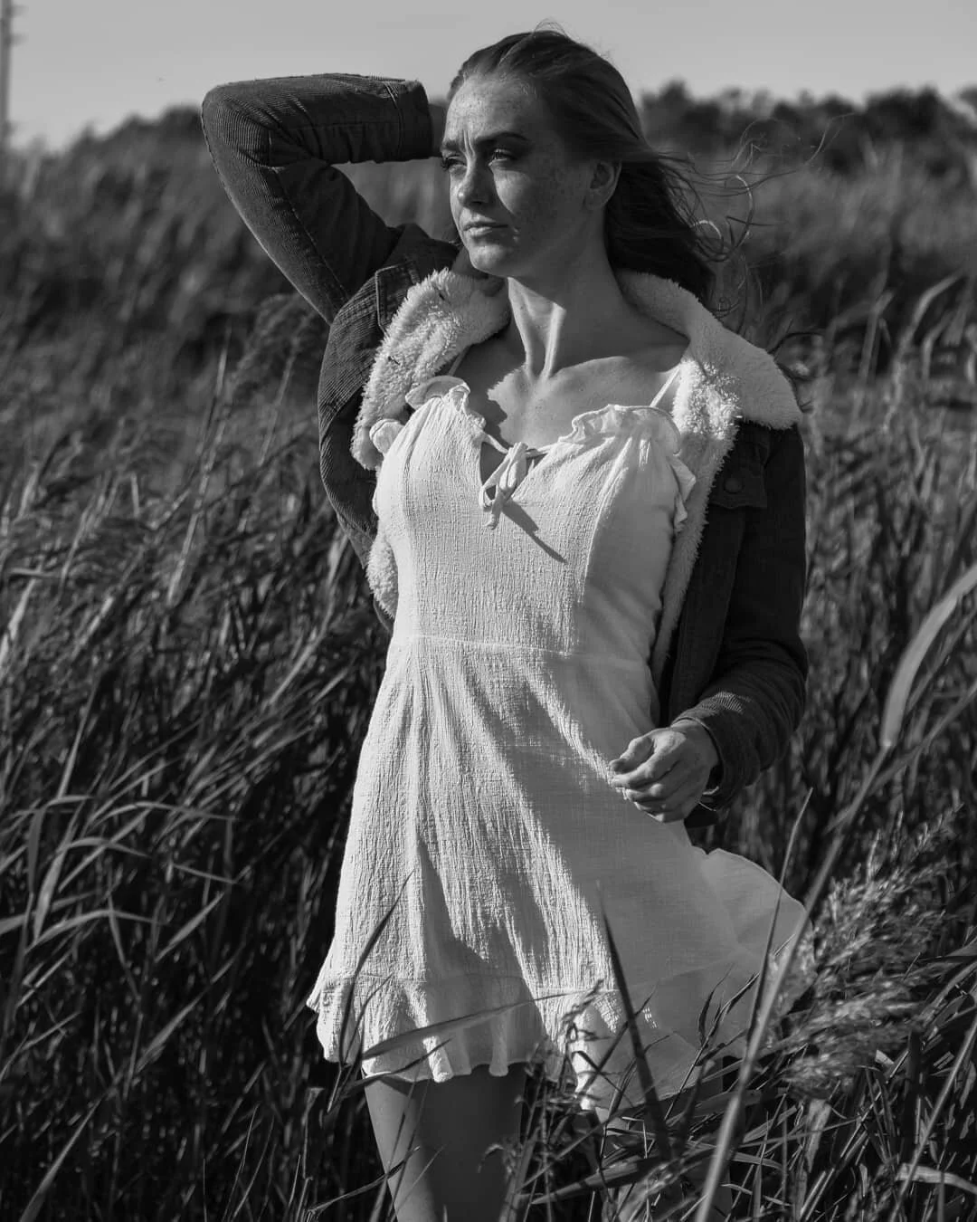 Adventures with @the.makeupmechanic 🤍🌾🐛 // edited with 'Signature Black &amp; White (Portrait)' custom preset - link in bio 🤫