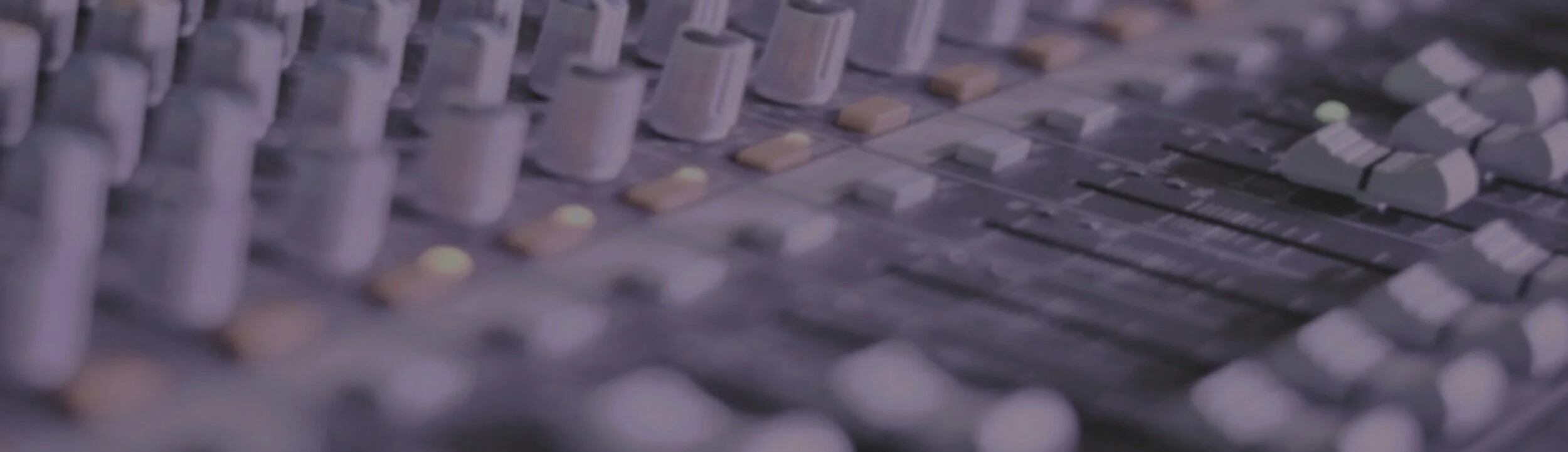 mixing-console-1.jpg