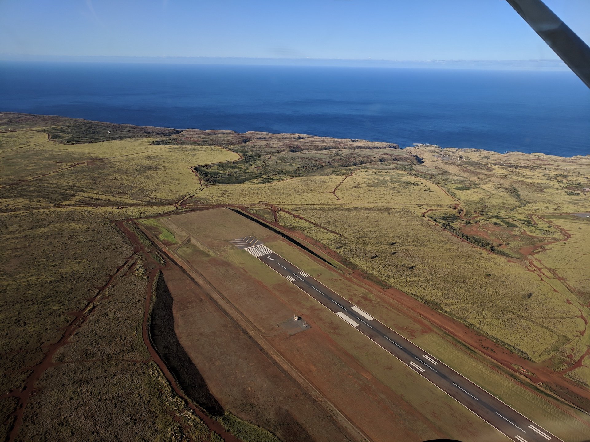 lanaiair.jpg