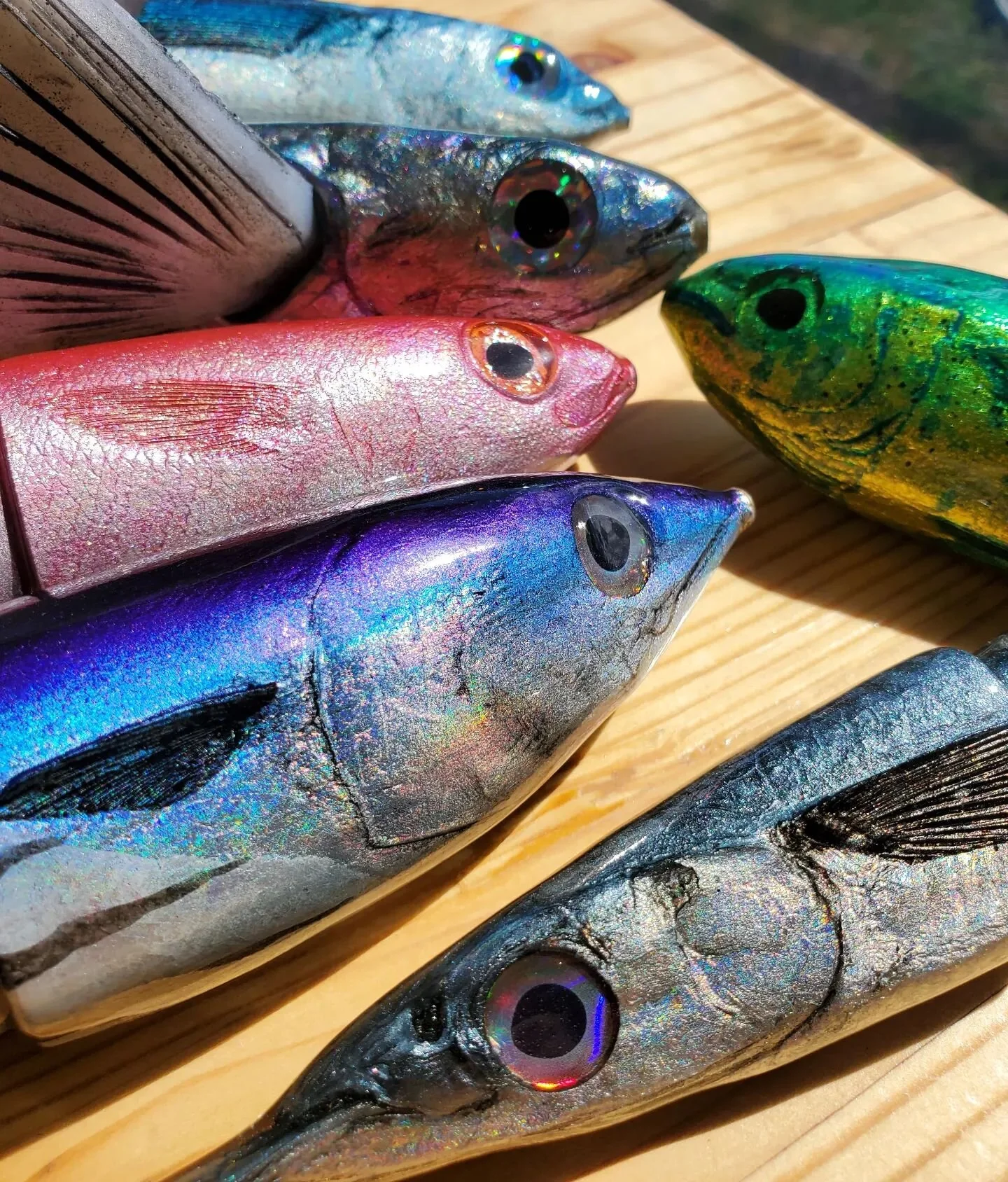 Happy Friday...
Go fish!

#fish #fishmore #fishsomemore 
#handmade #fishing #lure 
#aku #ballyhoo #mahi #redrover #malolo #flyingfish #hawaii