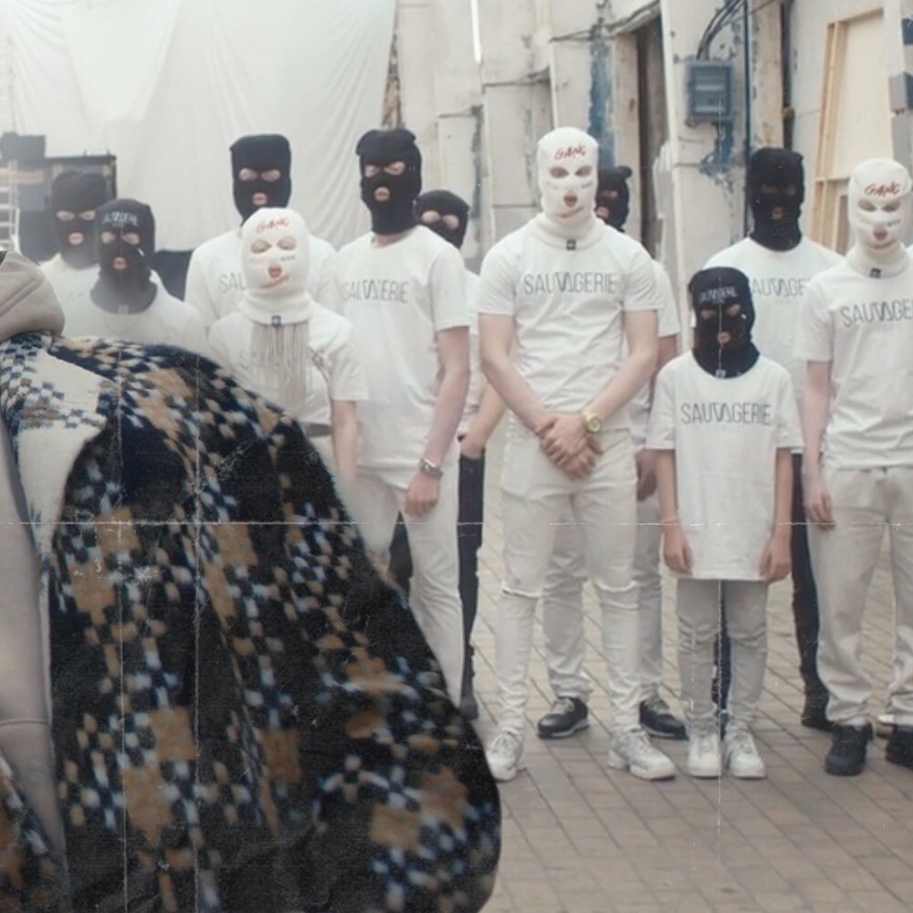DAMSO
But En Or
@kalash.criminel @thedamso 

&laquo;&nbsp;Ils se moquent de mon albinisme, mais c&rsquo;est ça qui fait ma force&nbsp;&raquo;

In this song Kalash Criminel speaks  about albinism, it was important to gathering and highlight them in t