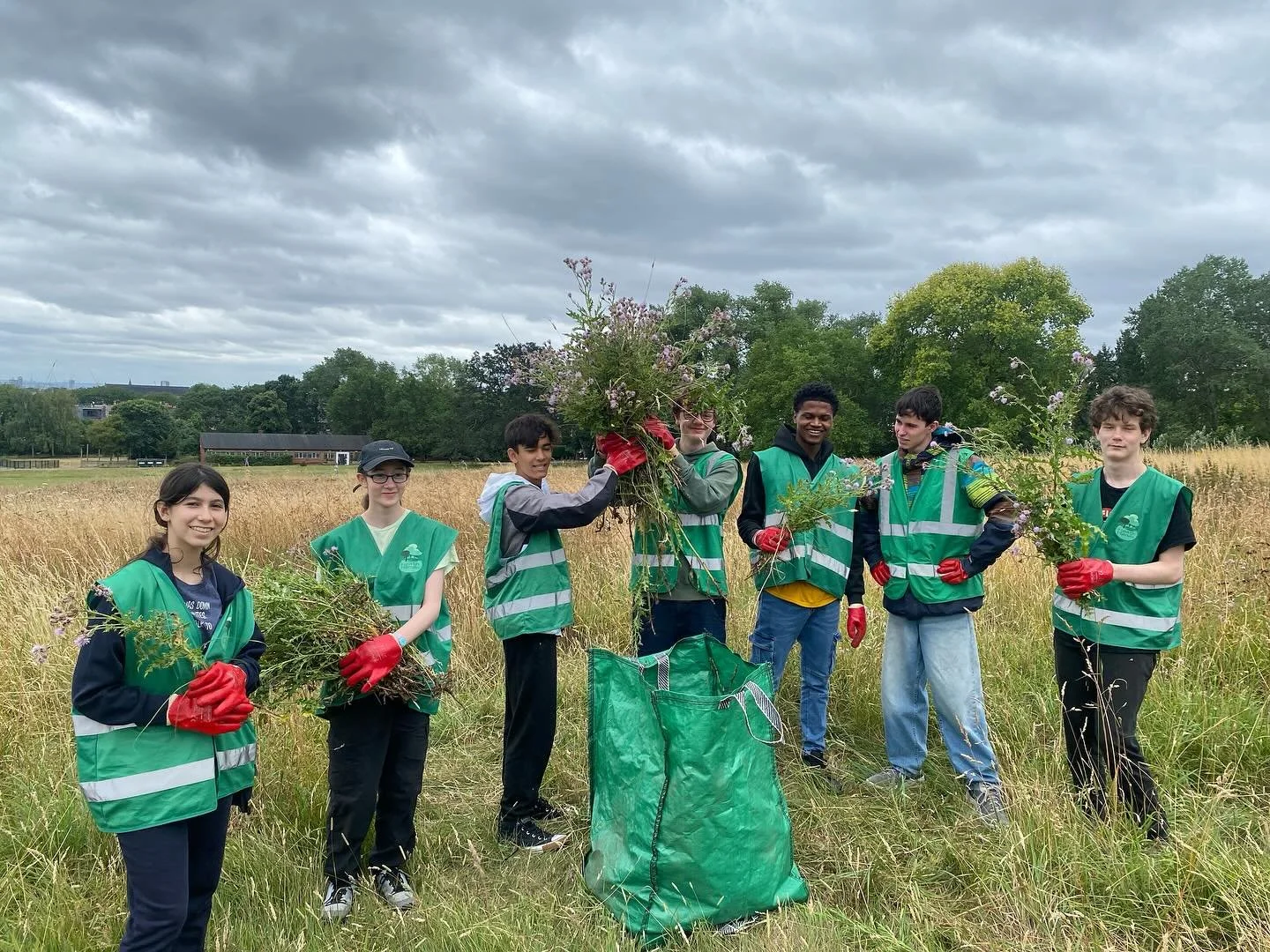 Thanks to our youth volunteers for all their great work this term - pictured here, helping manage wildflower meadows and working on our new butterfly and bee bank!
They’re on summer break but sessions will re-start in September (watch this spa