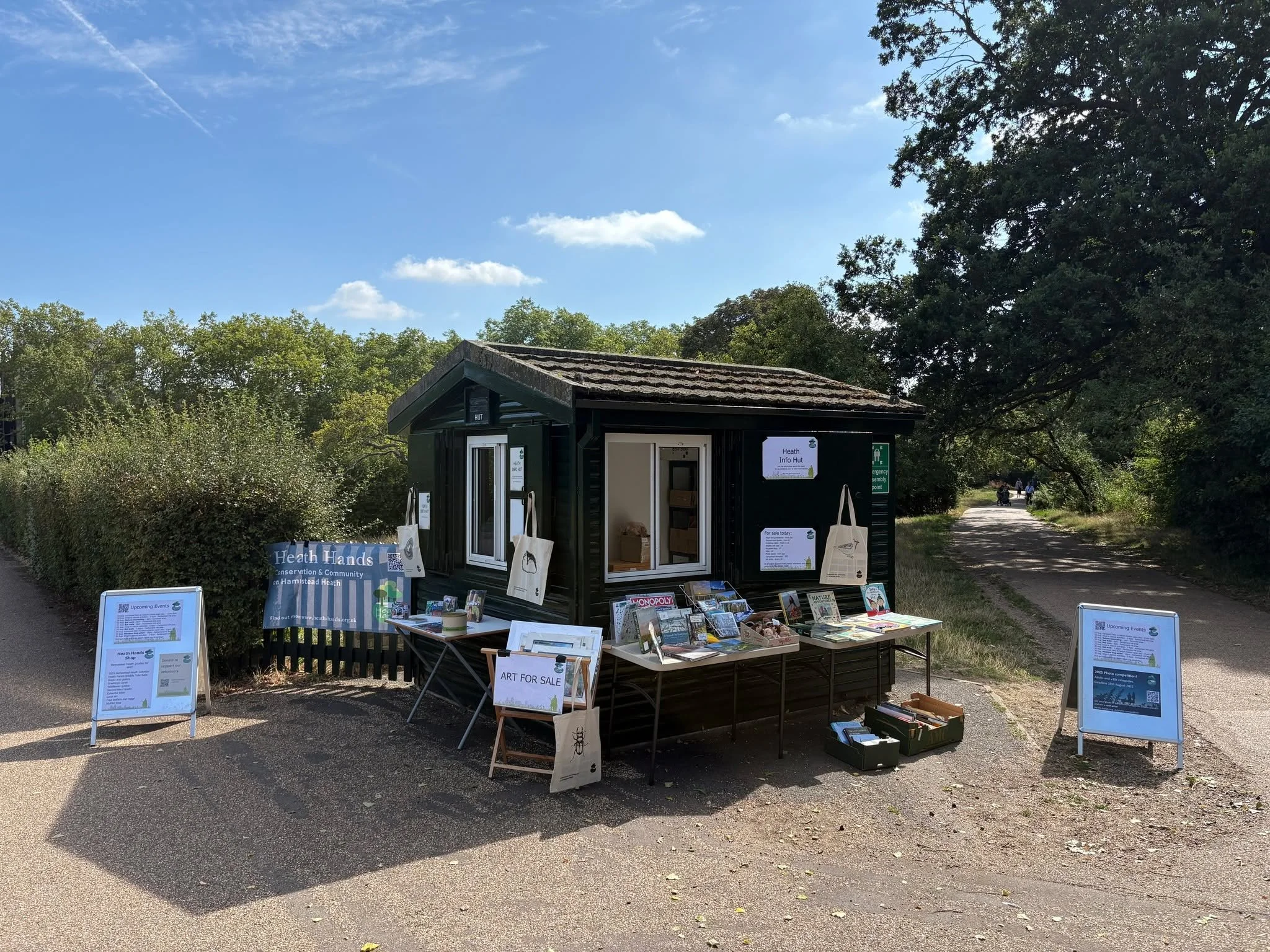 It's the weekend! We'll be opening the new Heath Info Hut - right next to the Parliament Hill tennis courts and the Farmers' Market - from 10am to 2pm on Saturday. Come and say hi, browse our Hampstead Heath-related merchandise or second-hand books,