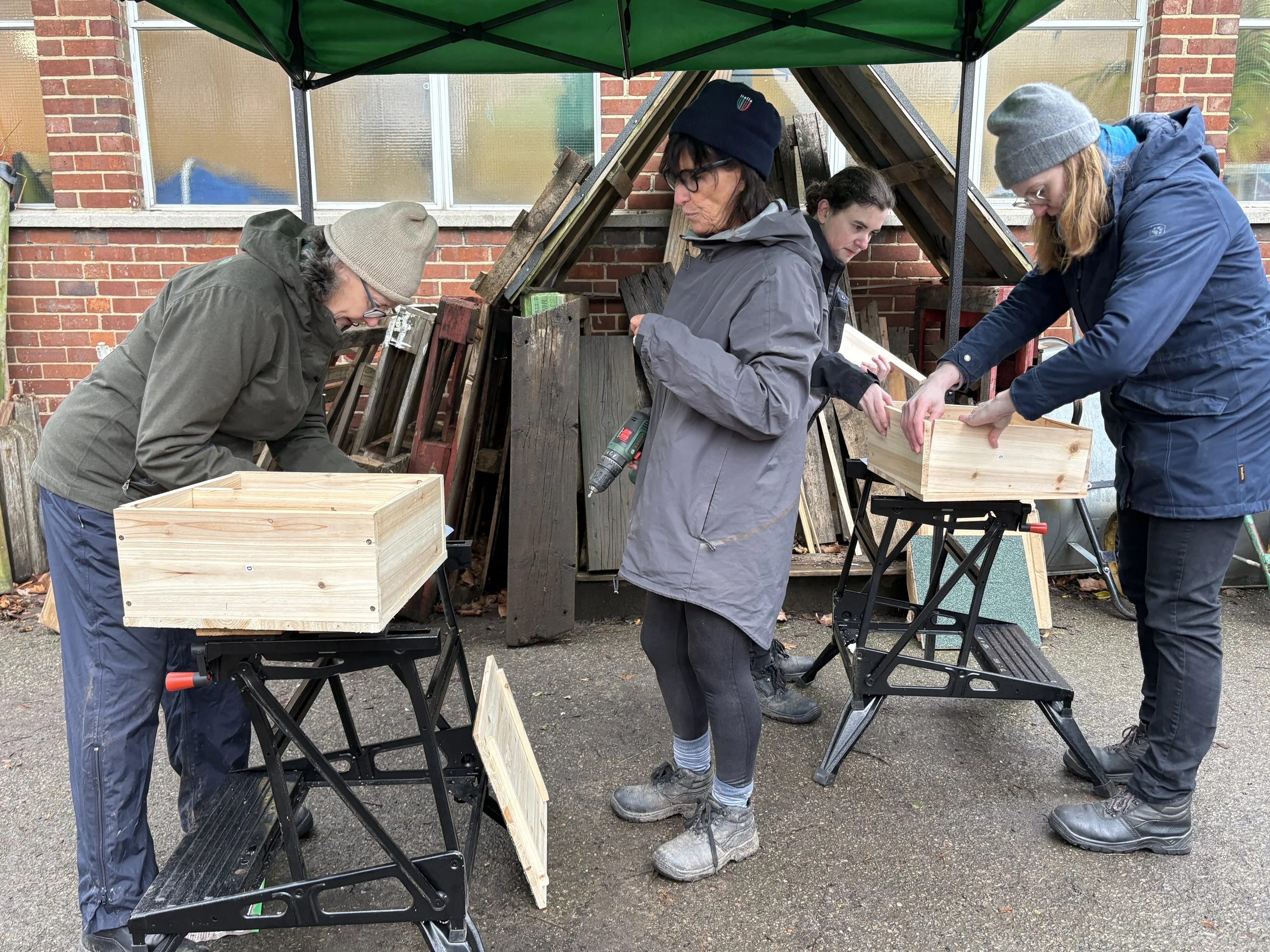 hog box workshop 3.JPG