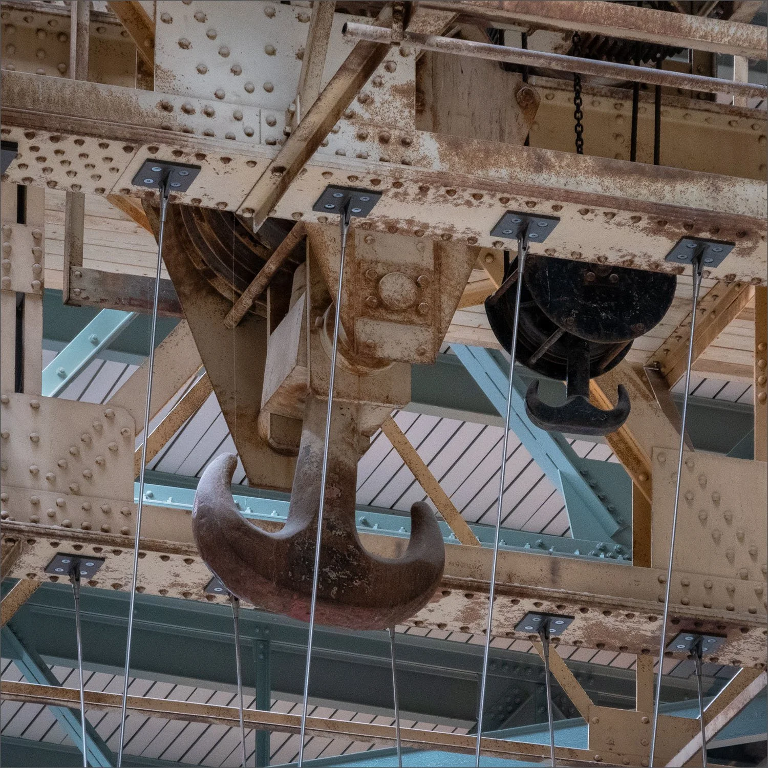 Battersea - lifting gear detail