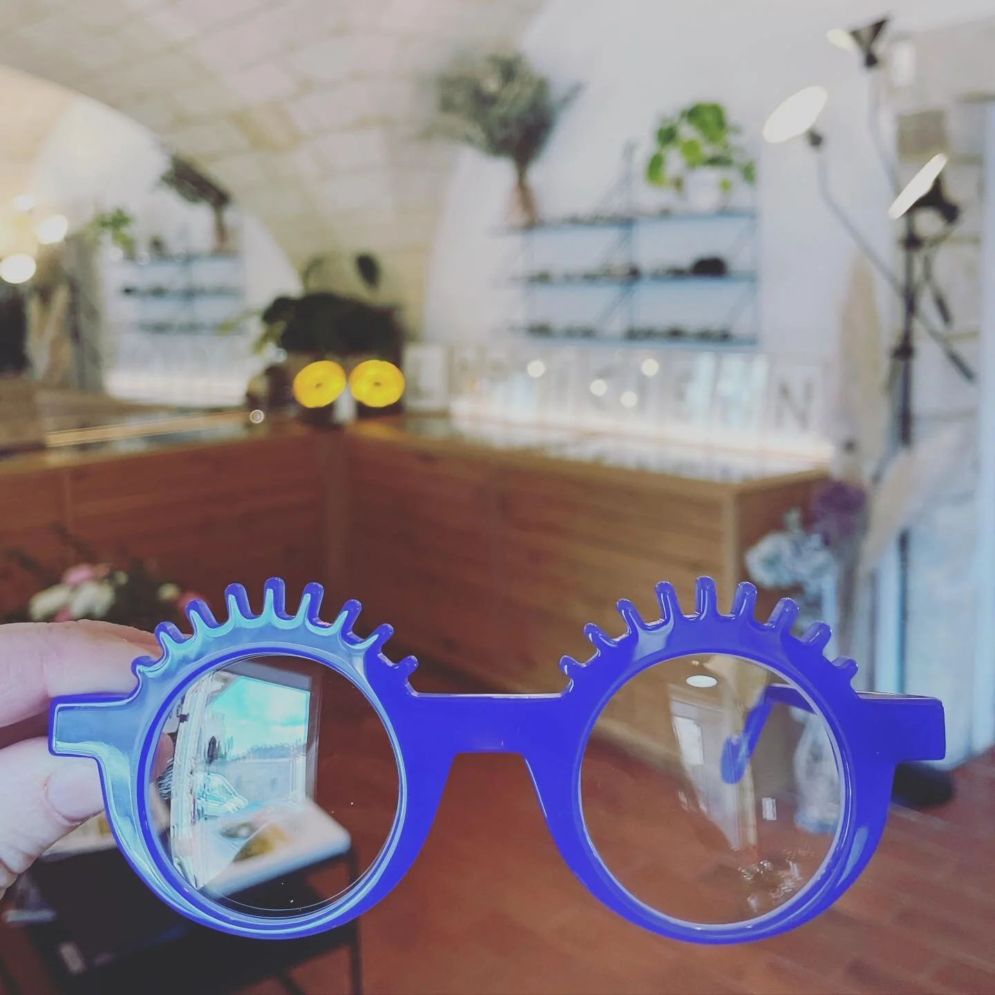 Les nouveaut&eacute;s @gastoneyewear ! De nouveaux coloris et de nouvelles formes ! A d&eacute;couvrir en exclusivit&eacute; chez @lopticienneuzes. 👁

#opticiencreateur #exclusivit&eacute; #lunetier #lunetiercreateur #creation #independant #uzes #la