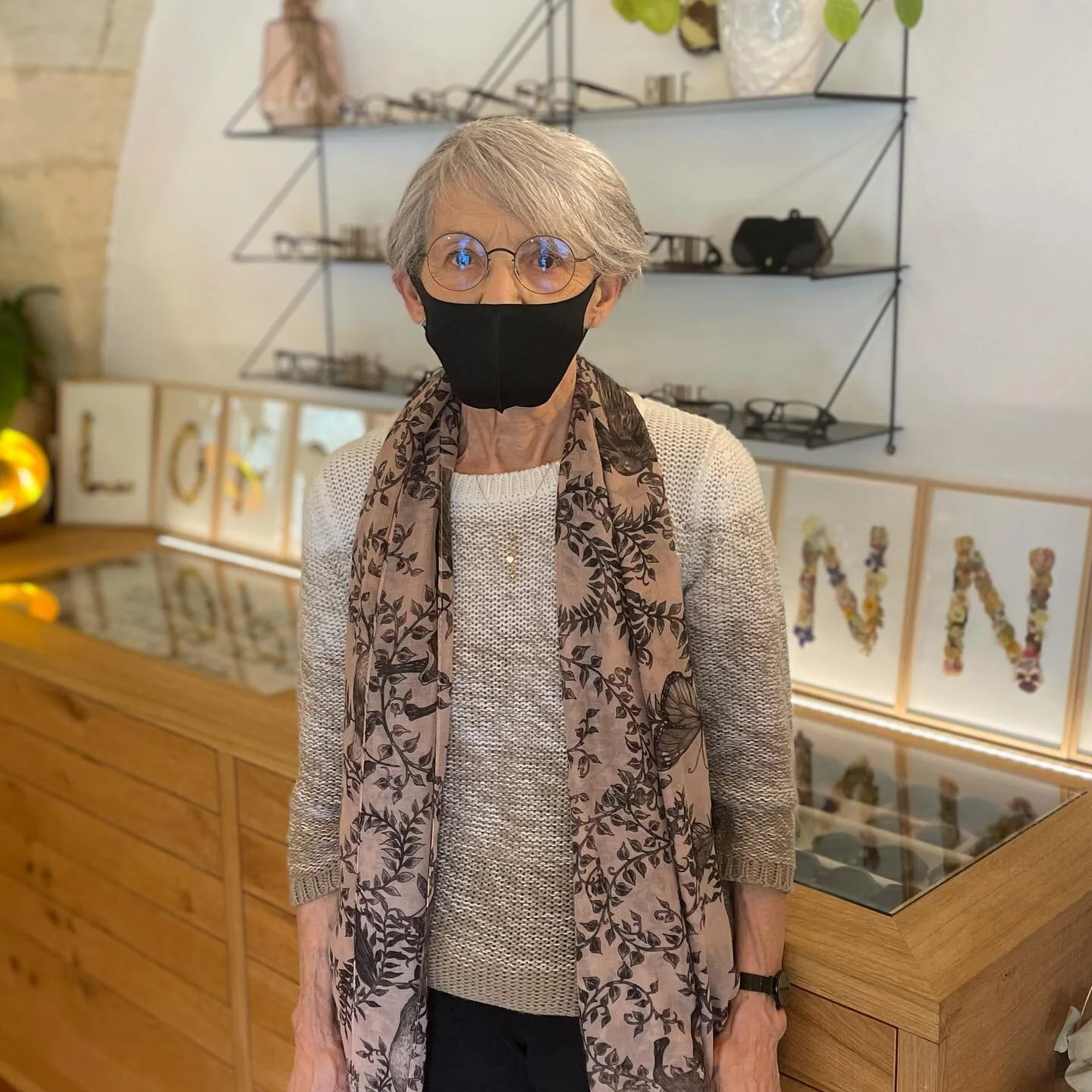 Micheline et ses @haffmansneumeister 👁

#opticiencreateur #exclusivit&eacute; #lunetier #lunetiercreateur #creation #independant #uzes #lavueestbelle #mesclientssontlesplusbeaux #mesclientssontlesplussympas @madeingard.fr @uzesfrance @essilorfrance