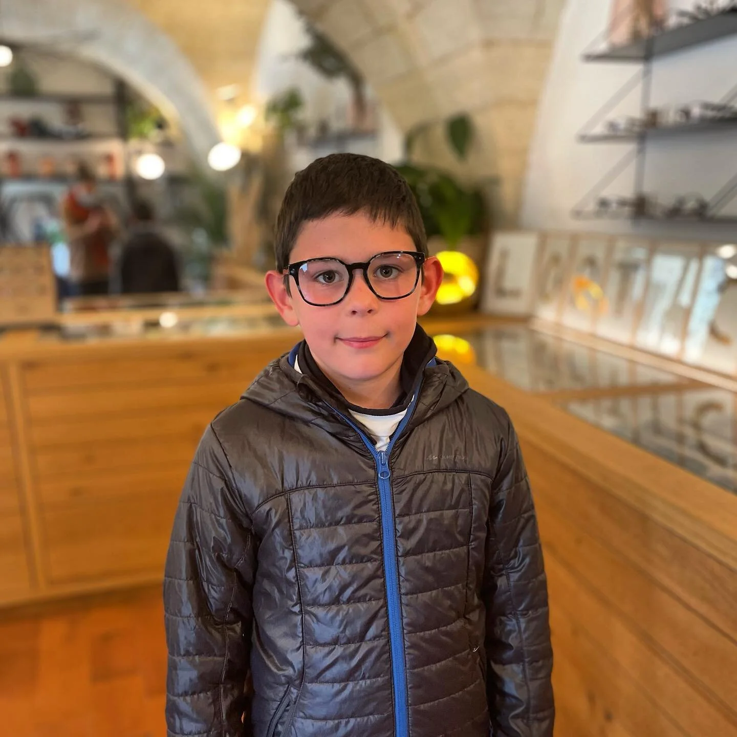 Beau Charly et ses @veryfrenchgangsters 👁

#opticiencreateur #exclusivit&eacute; #lunetier #lunetiercreateur #creation #independant #uzes #lavueestbelle #mesclientssontlesplusbeaux #mesclientssontlesplussympas @madeingard.fr @uzesfrance @essilorfran