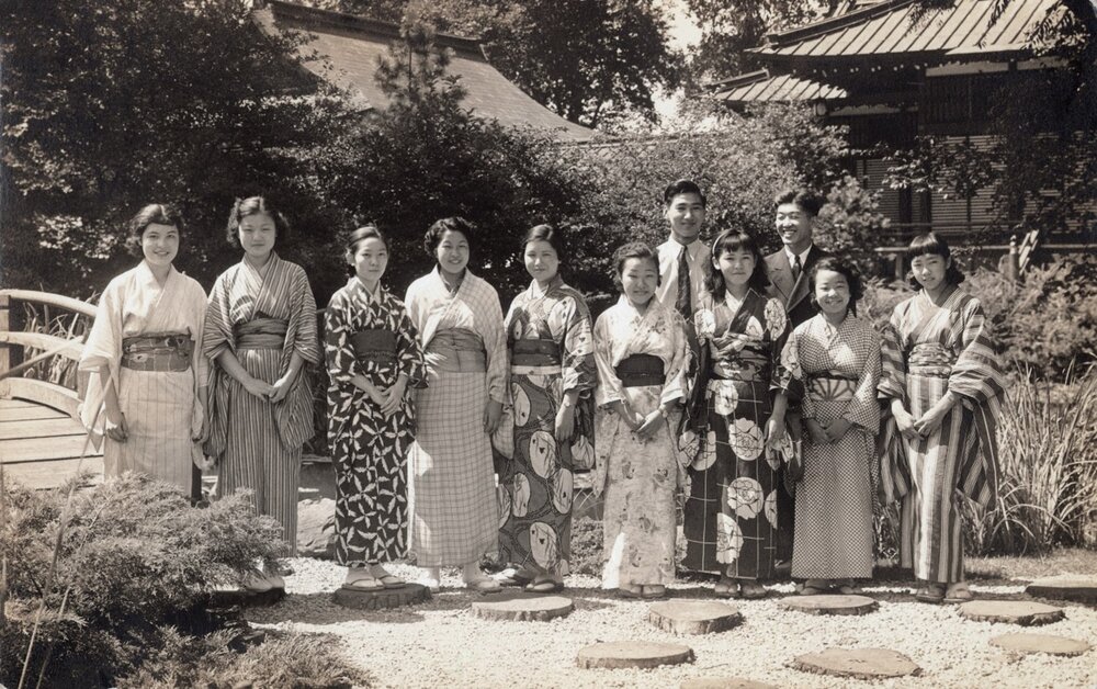 1935 Japanese Garden Workers - Courtesy of the Garden of the Phoenix Foundation).jpg