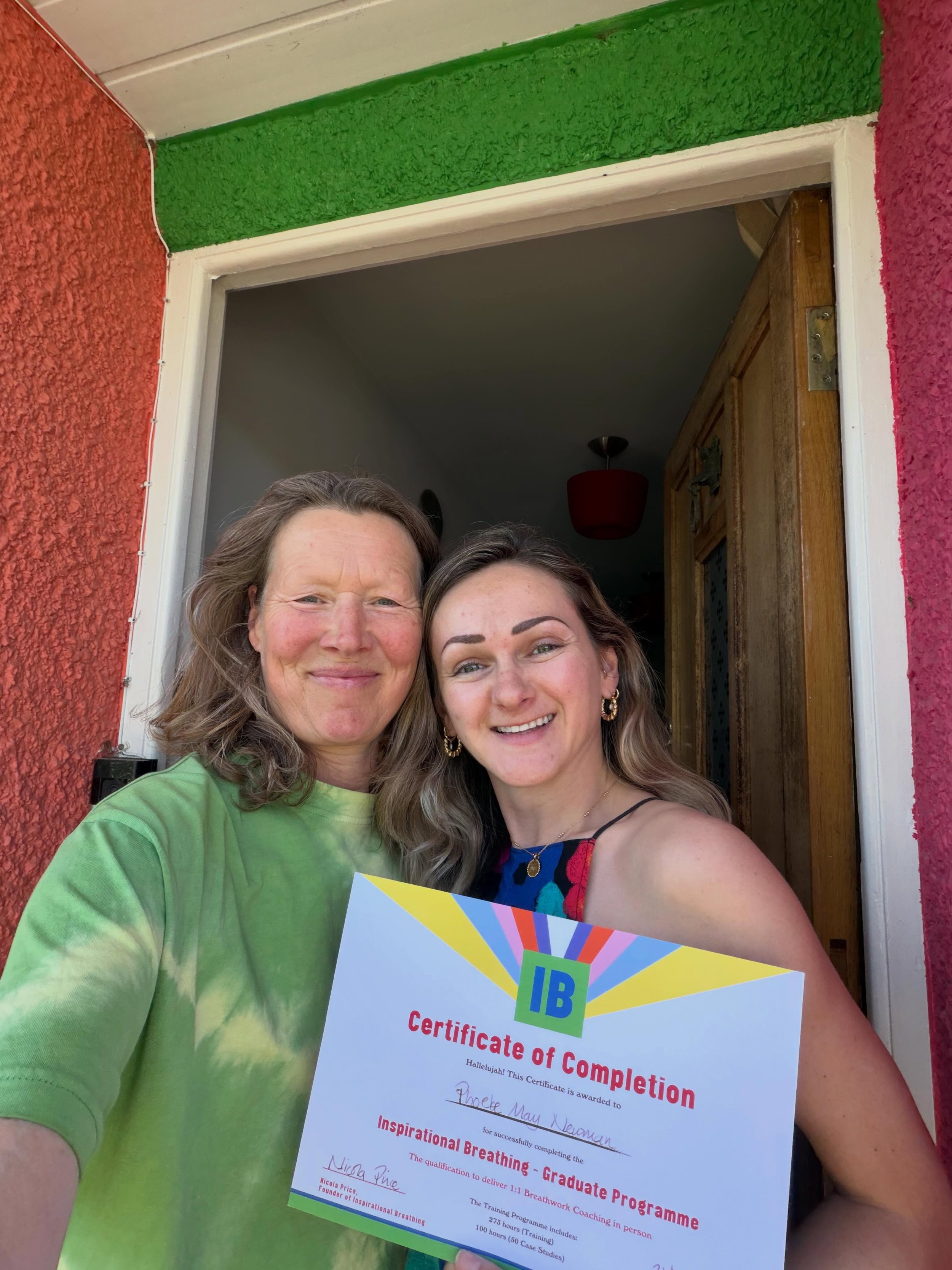 What an incredible time we had in the year of this last training! @phlowspace Phoebe thank you for being an inspiration to us all. We love you 🥰 🎁🎯🦋🚀 watch this space ❤️ and join in the Phoebe party. 🎊 🎈
#breathworkfacilitator 
#breathworktrai